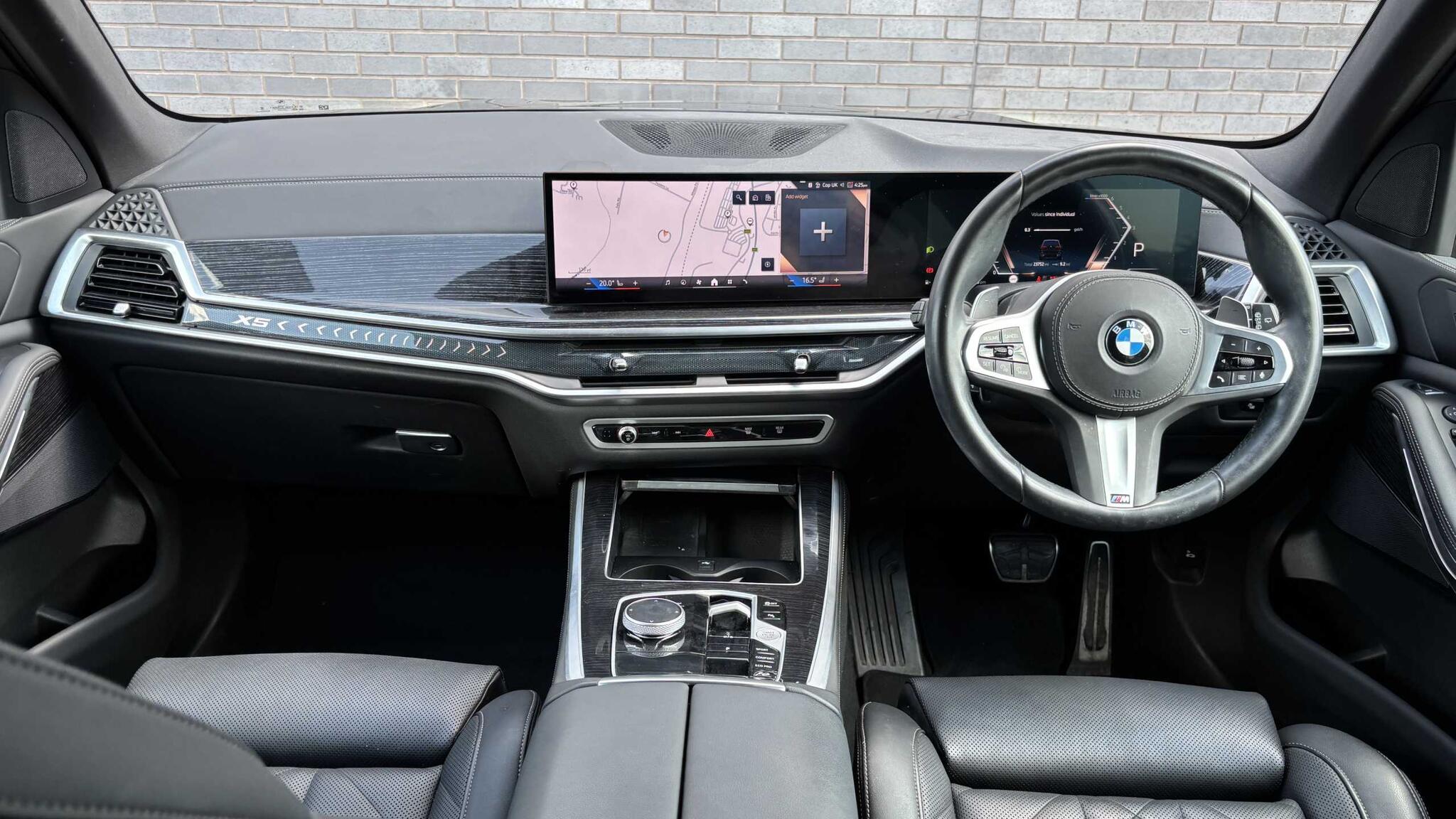 BMW X5 view 4