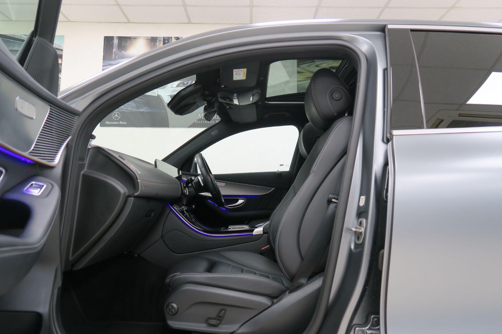 Mercedes-Benz Eqc view 9