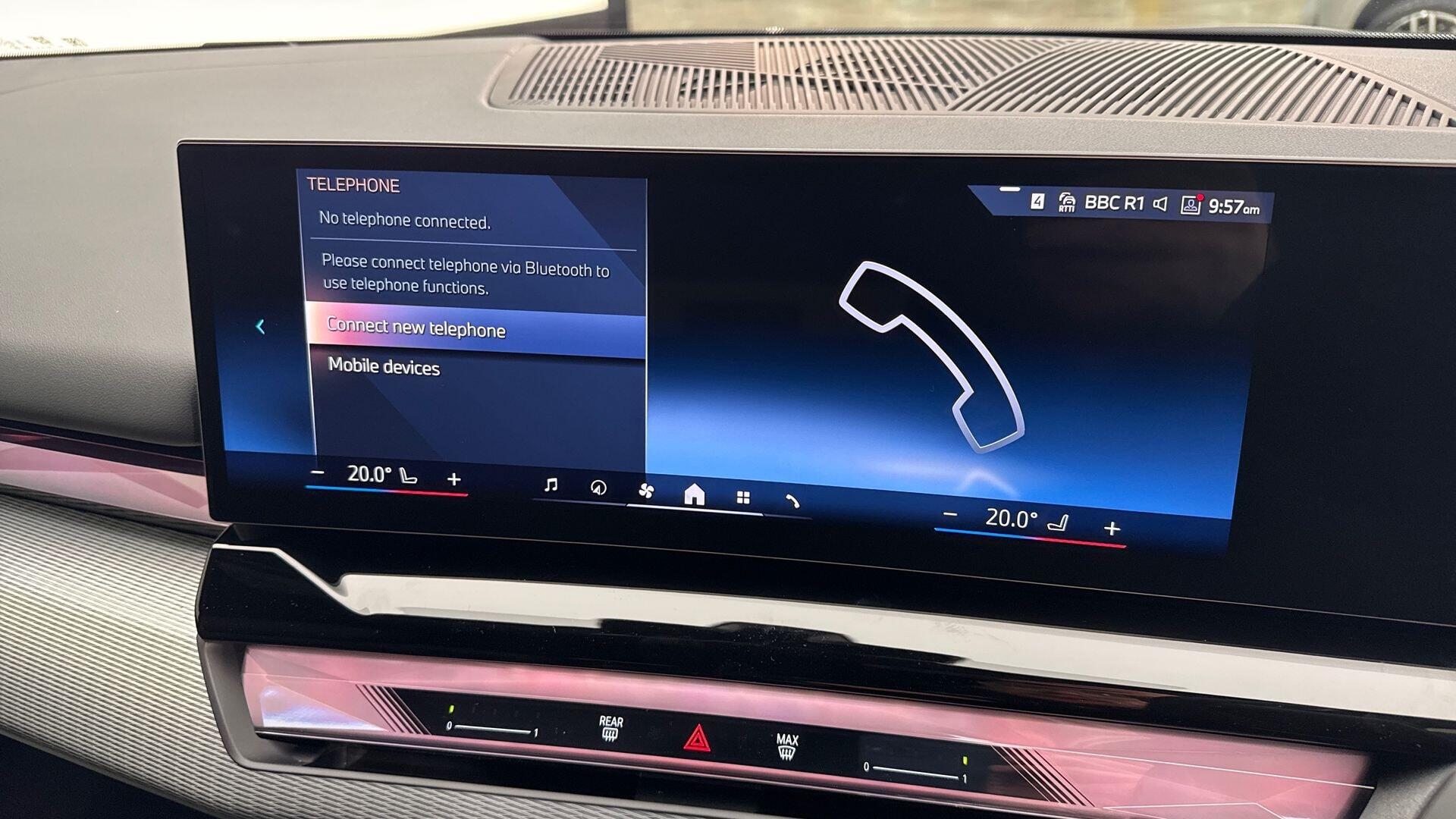 BMW 5 Series view 29