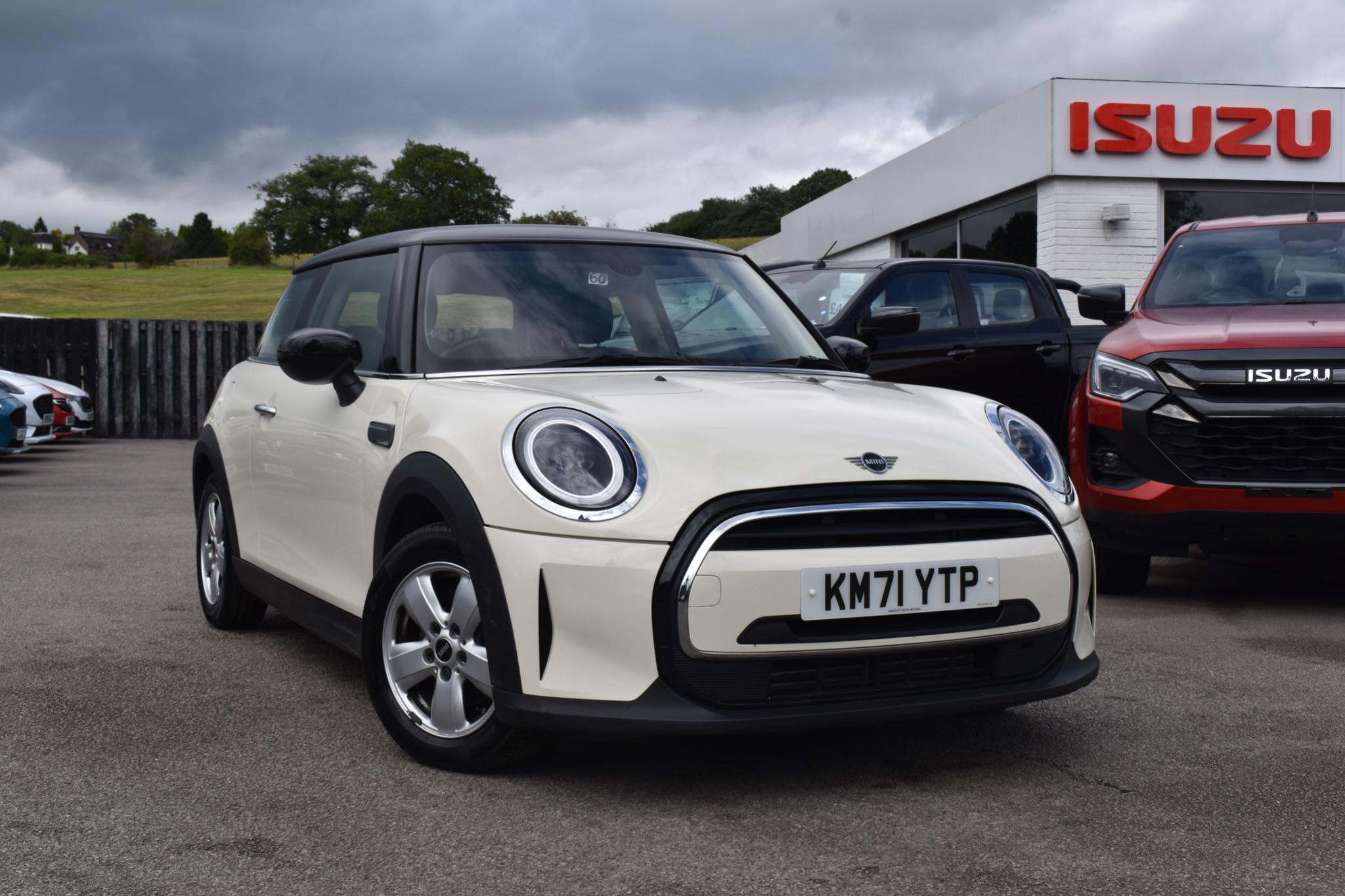 Hatch - 1.5 Cooper Classic Euro 6 (s/s) 3dr - Image 4