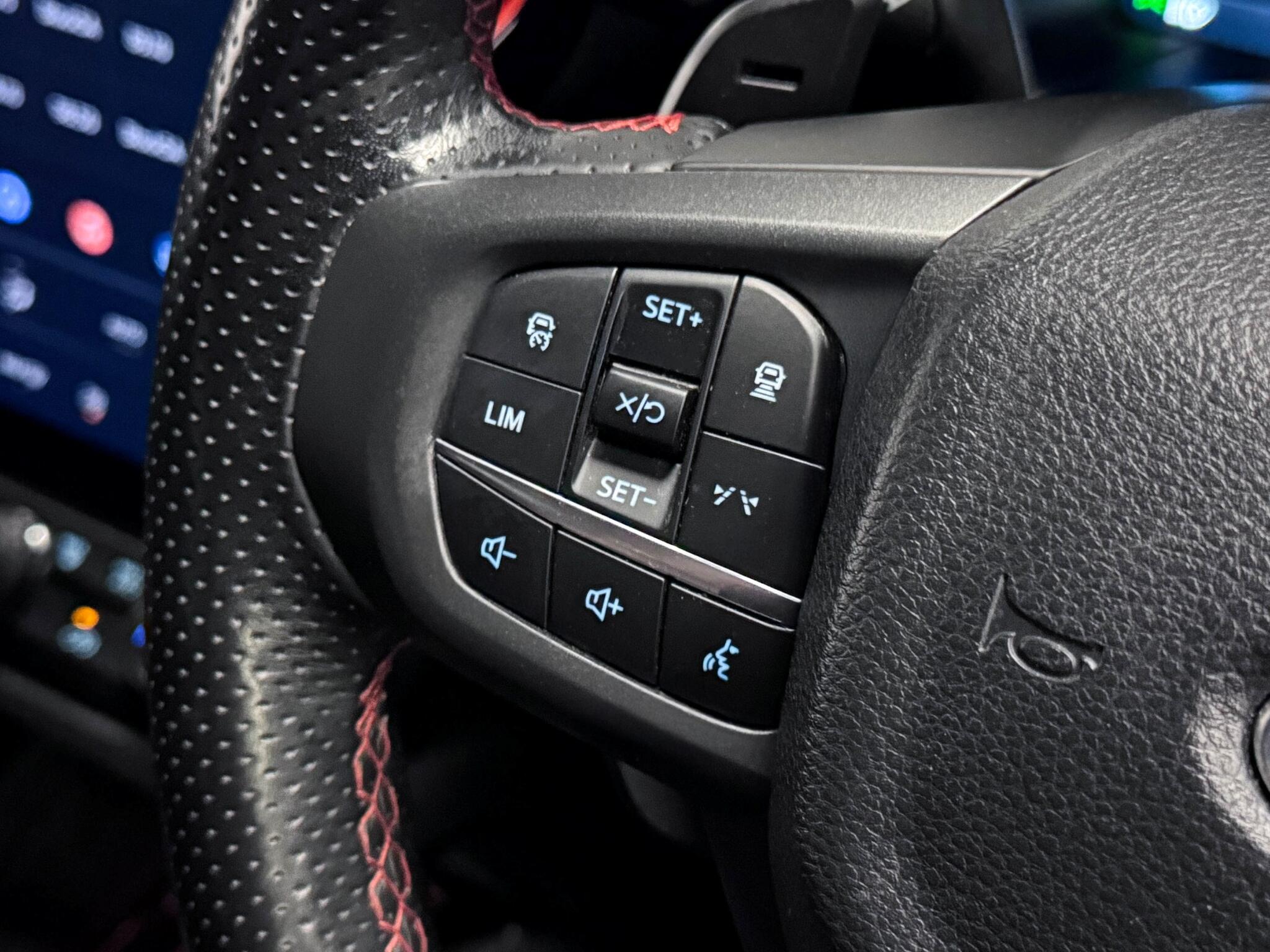 Ford Ranger view 36
