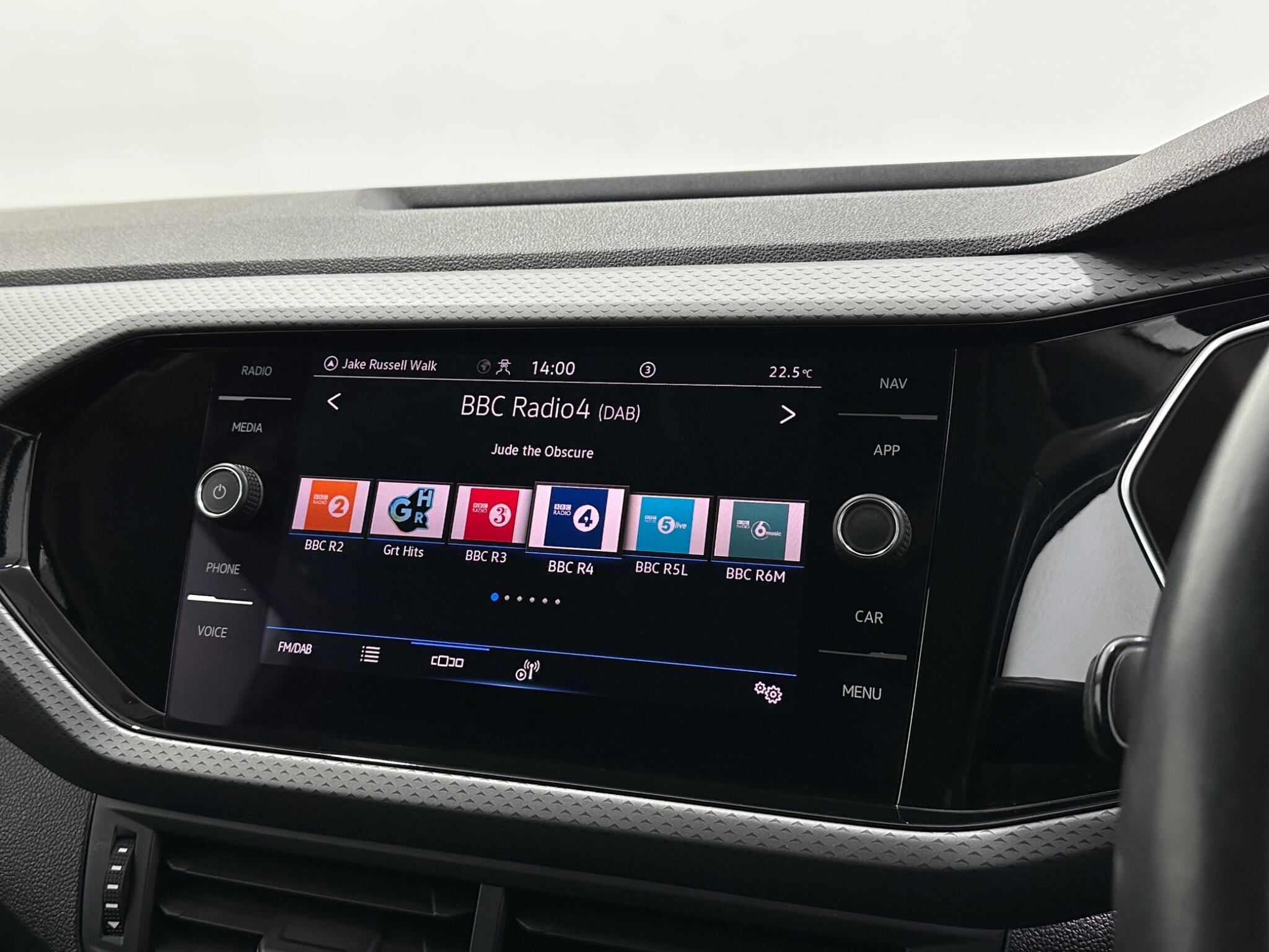 Volkswagen T-Cross view 24