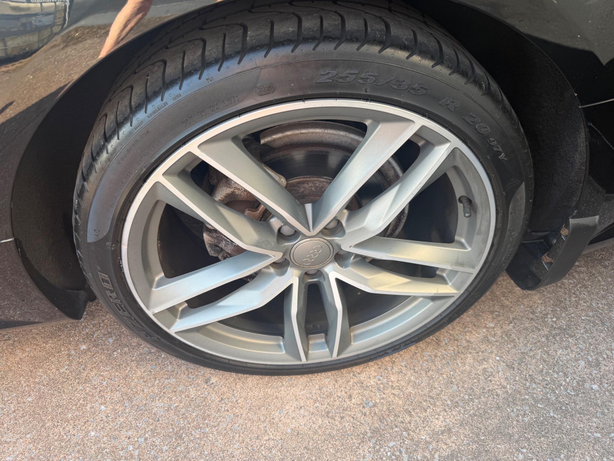 Audi A6 view 27