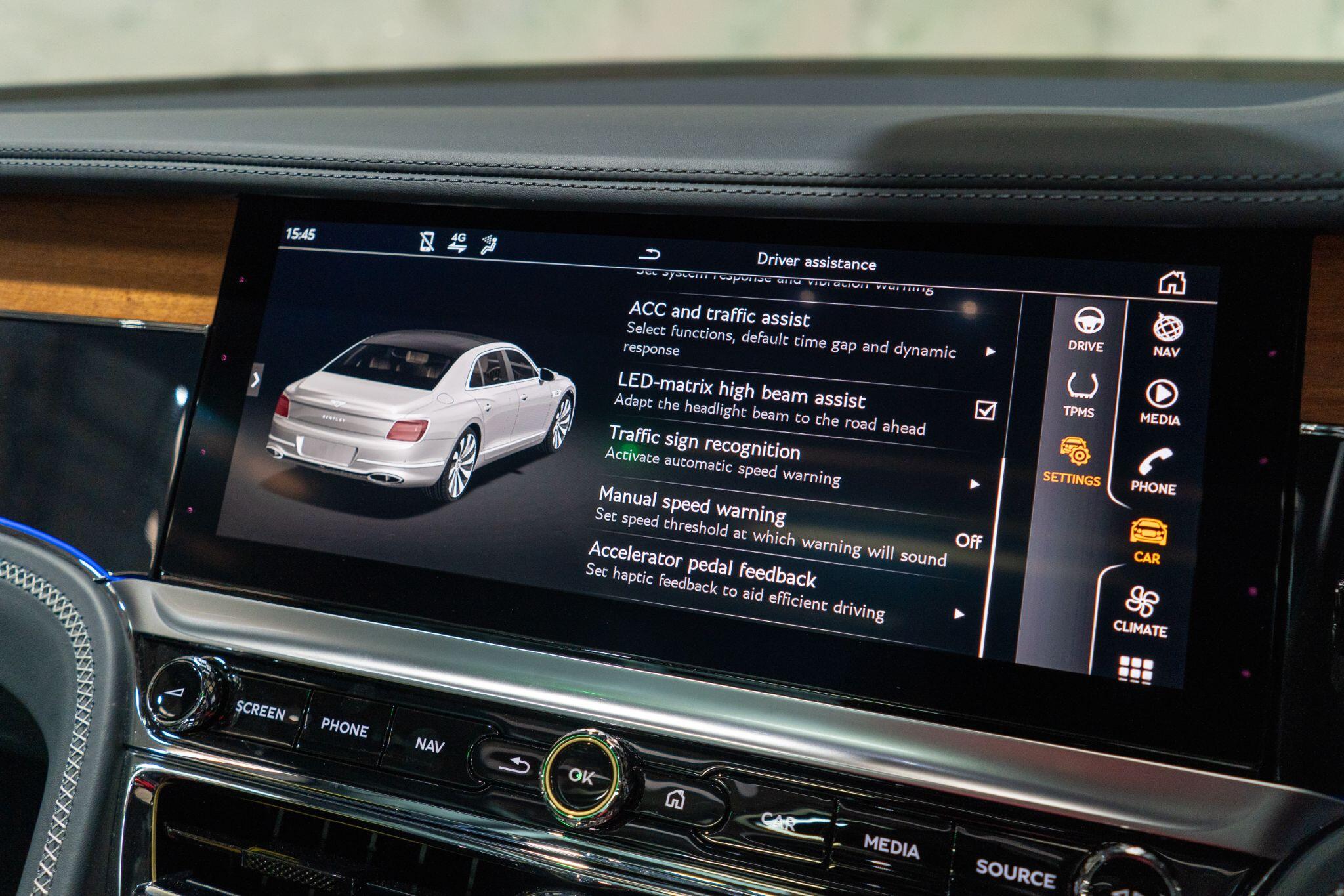 Bentley Flying Spur view 30
