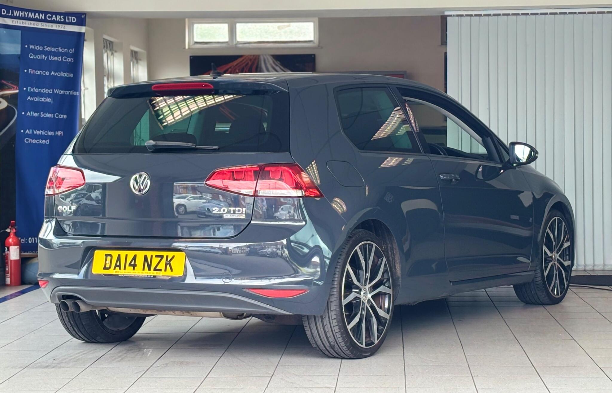 Volkswagen Golf view 8