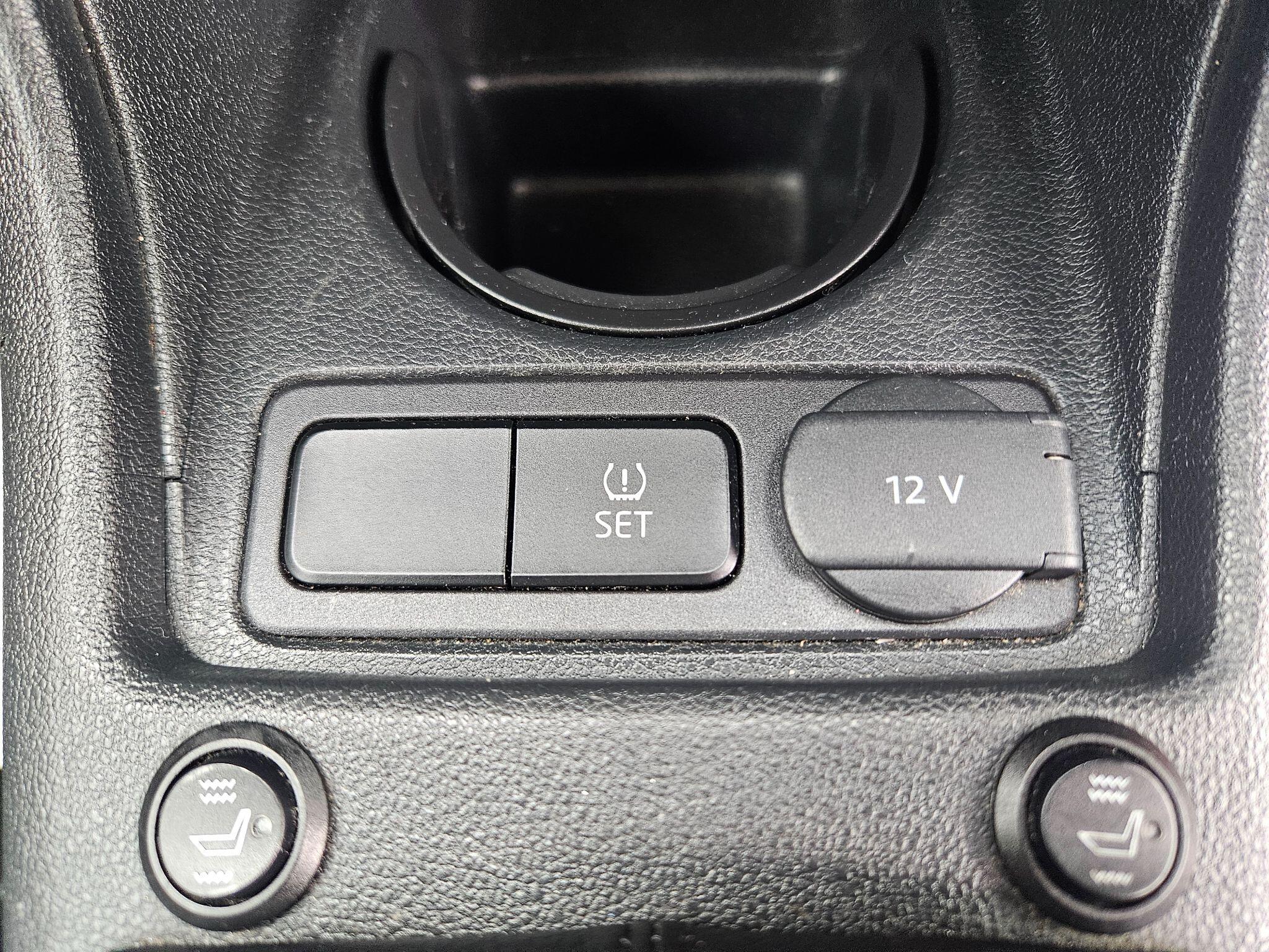2017 Volkswagen up! image 21