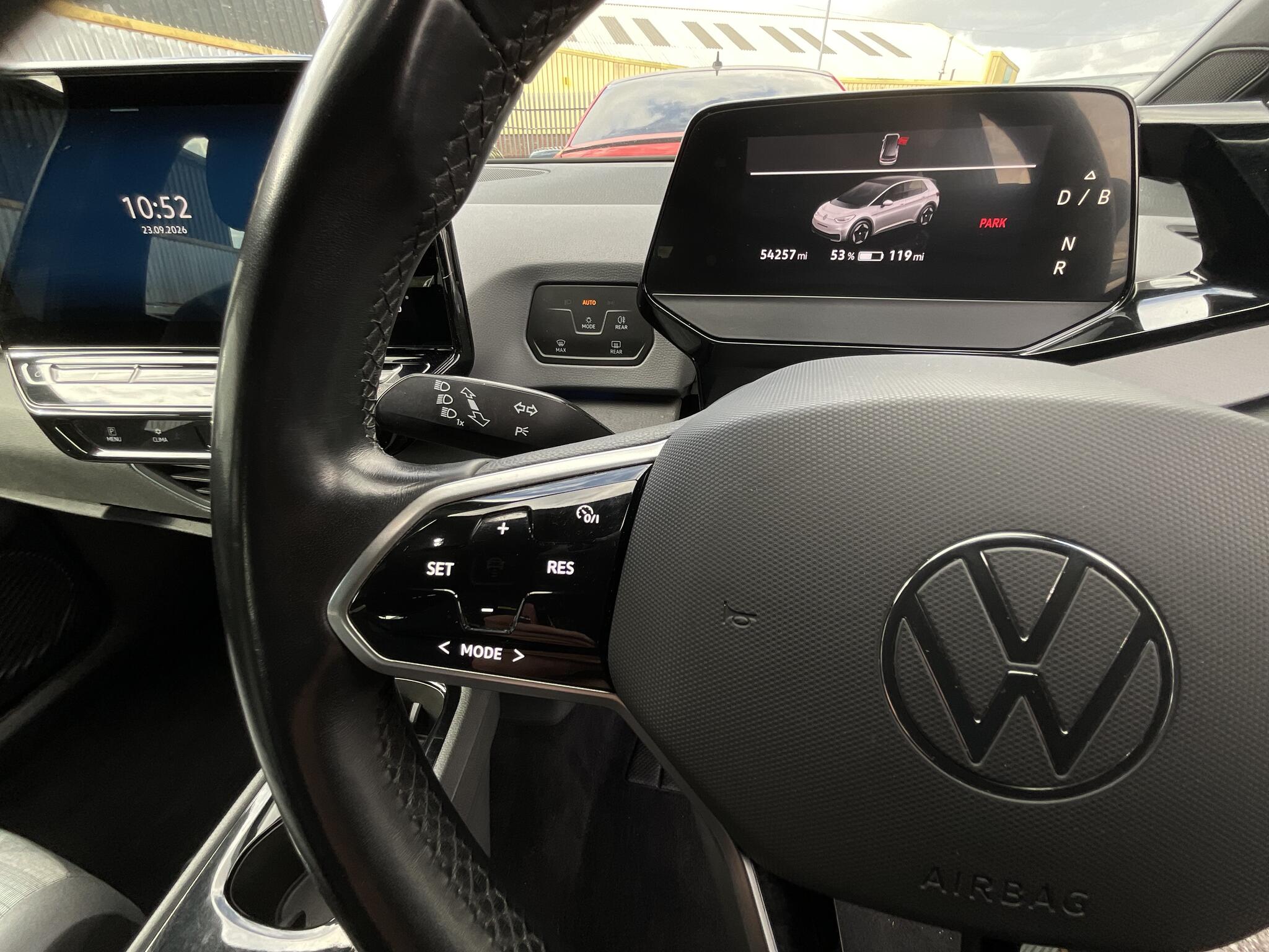 Volkswagen ID.3 view 23