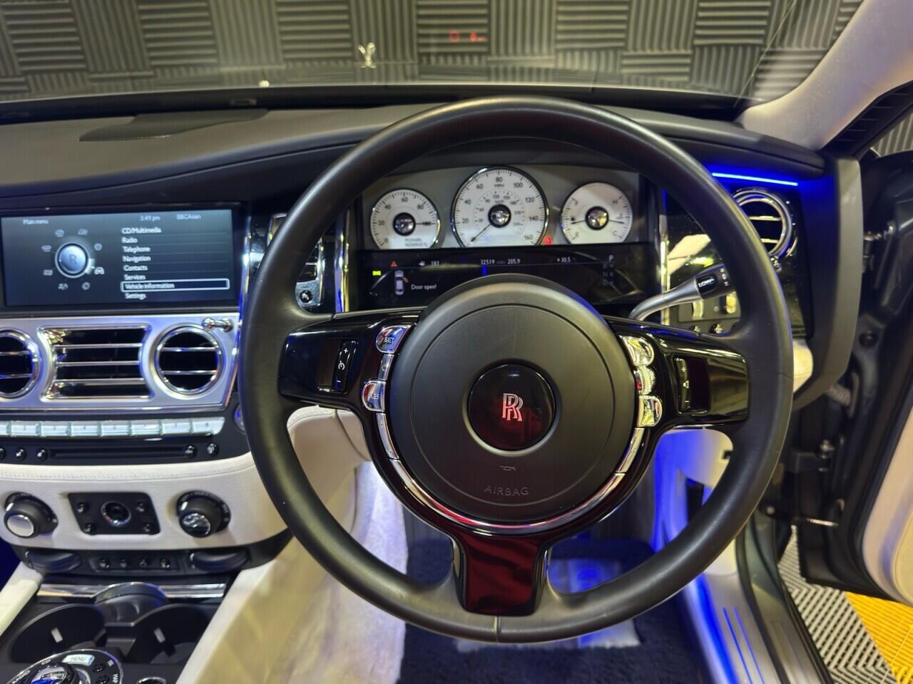 Rolls-Royce Ghost view 12