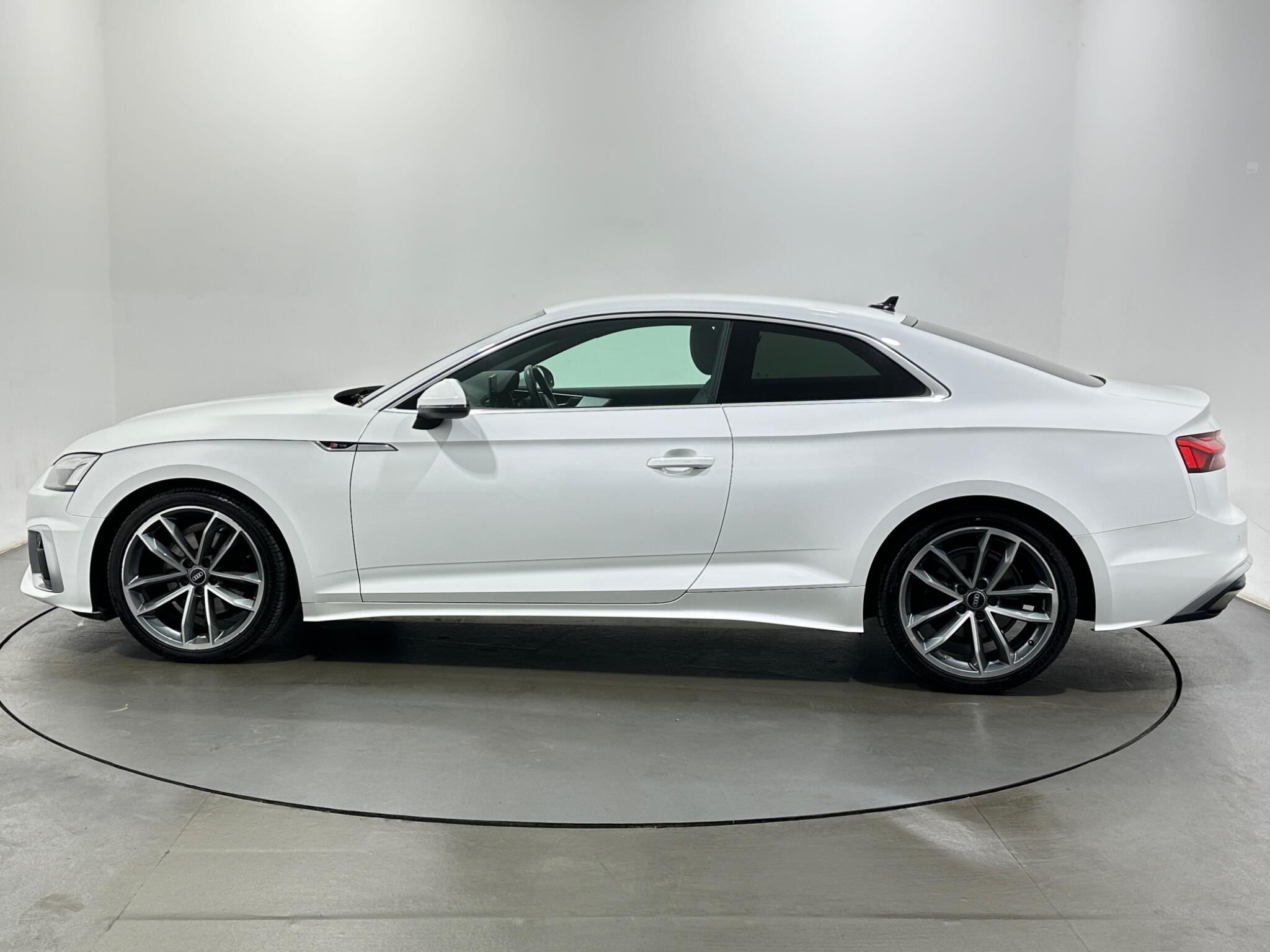 Audi A5 view 5