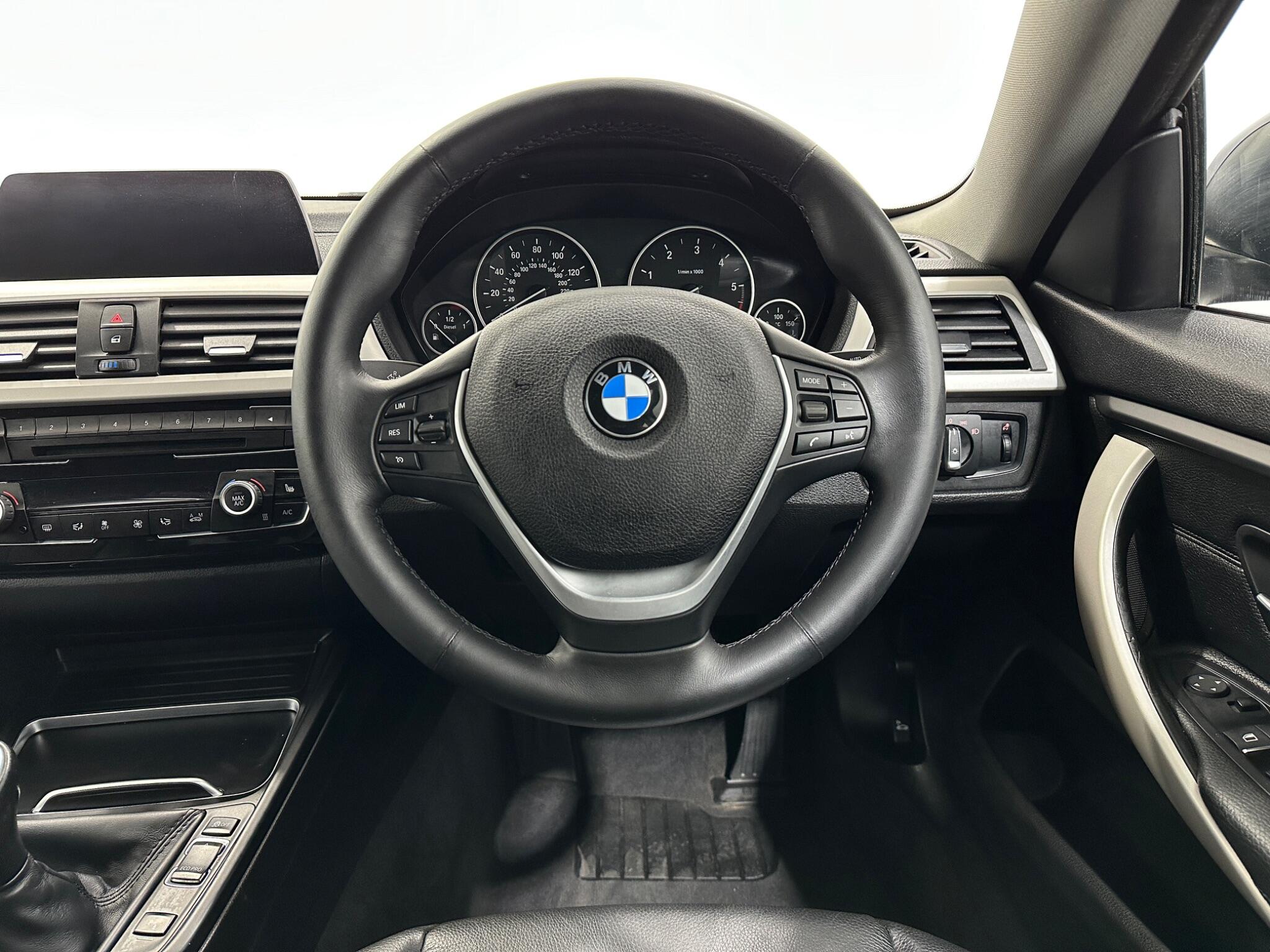 BMW 4 Series Gran Coupe view 13