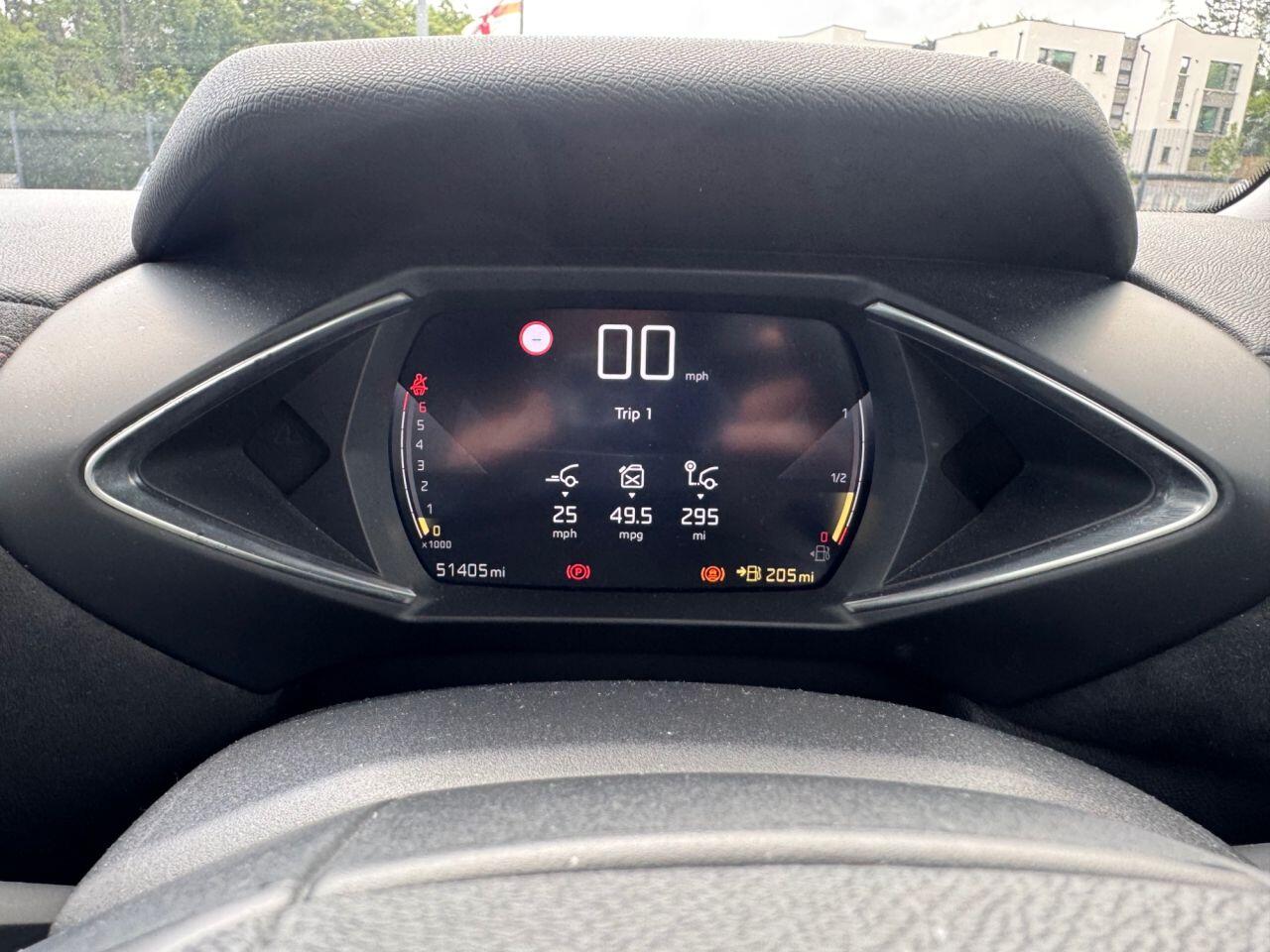 DS Automobiles DS 3 Crossback view 12