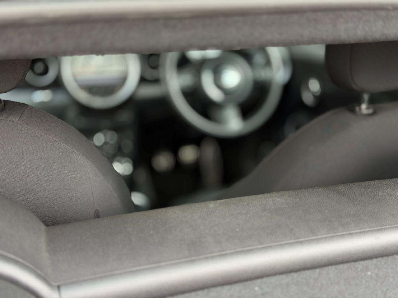 Mini Cooper view 78