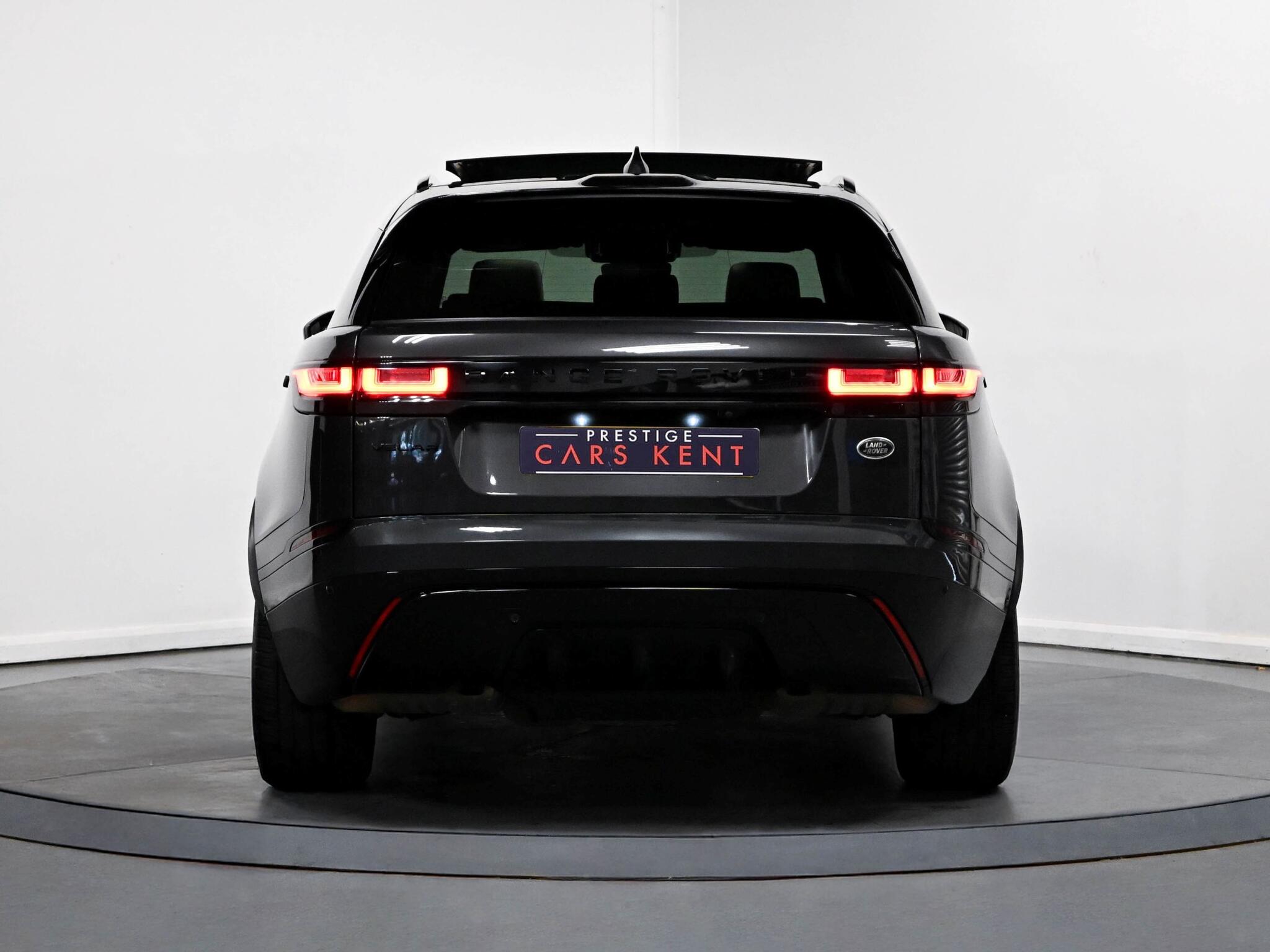 Land Rover Range Rover Velar view 6