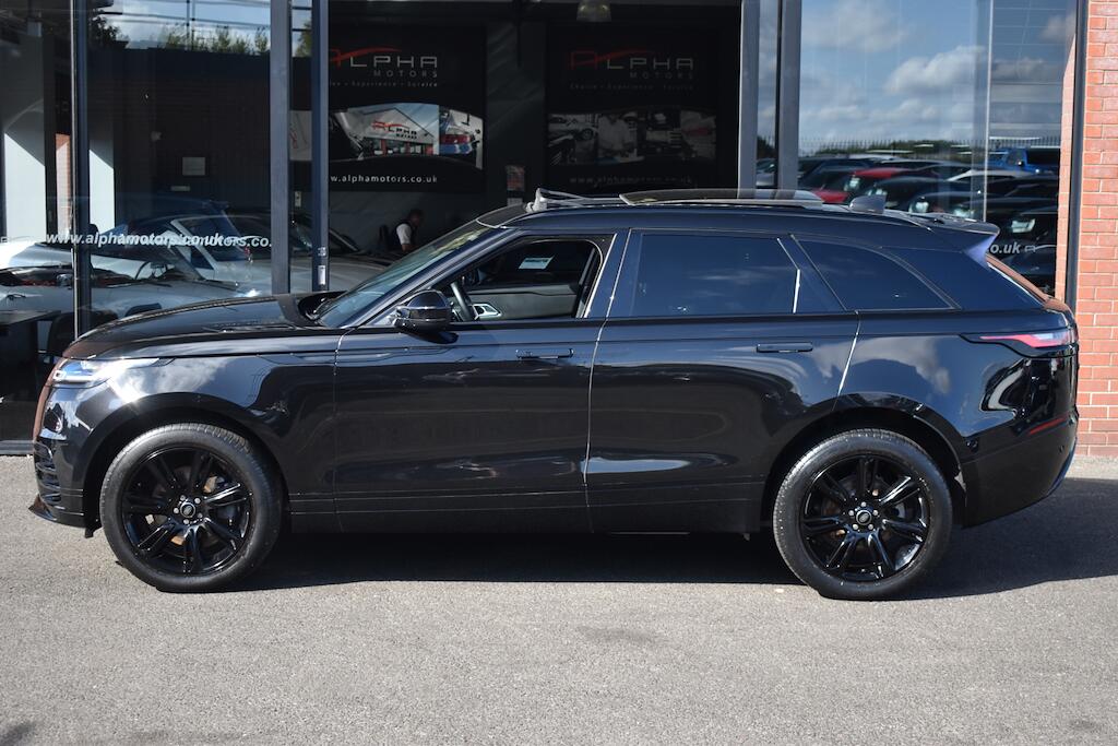 Land Rover Range Rover Velar view 15