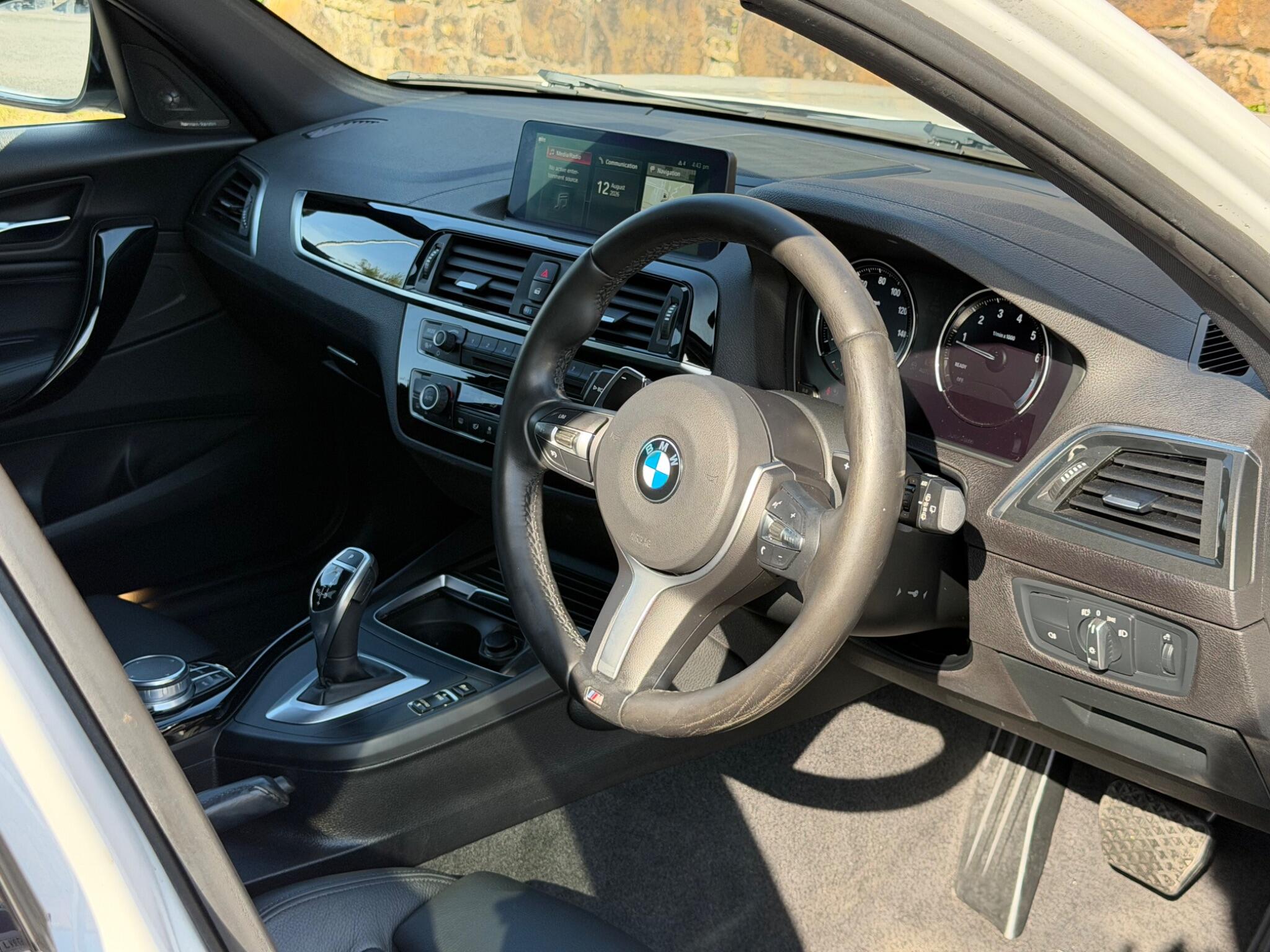 BMW 1 Series view 12