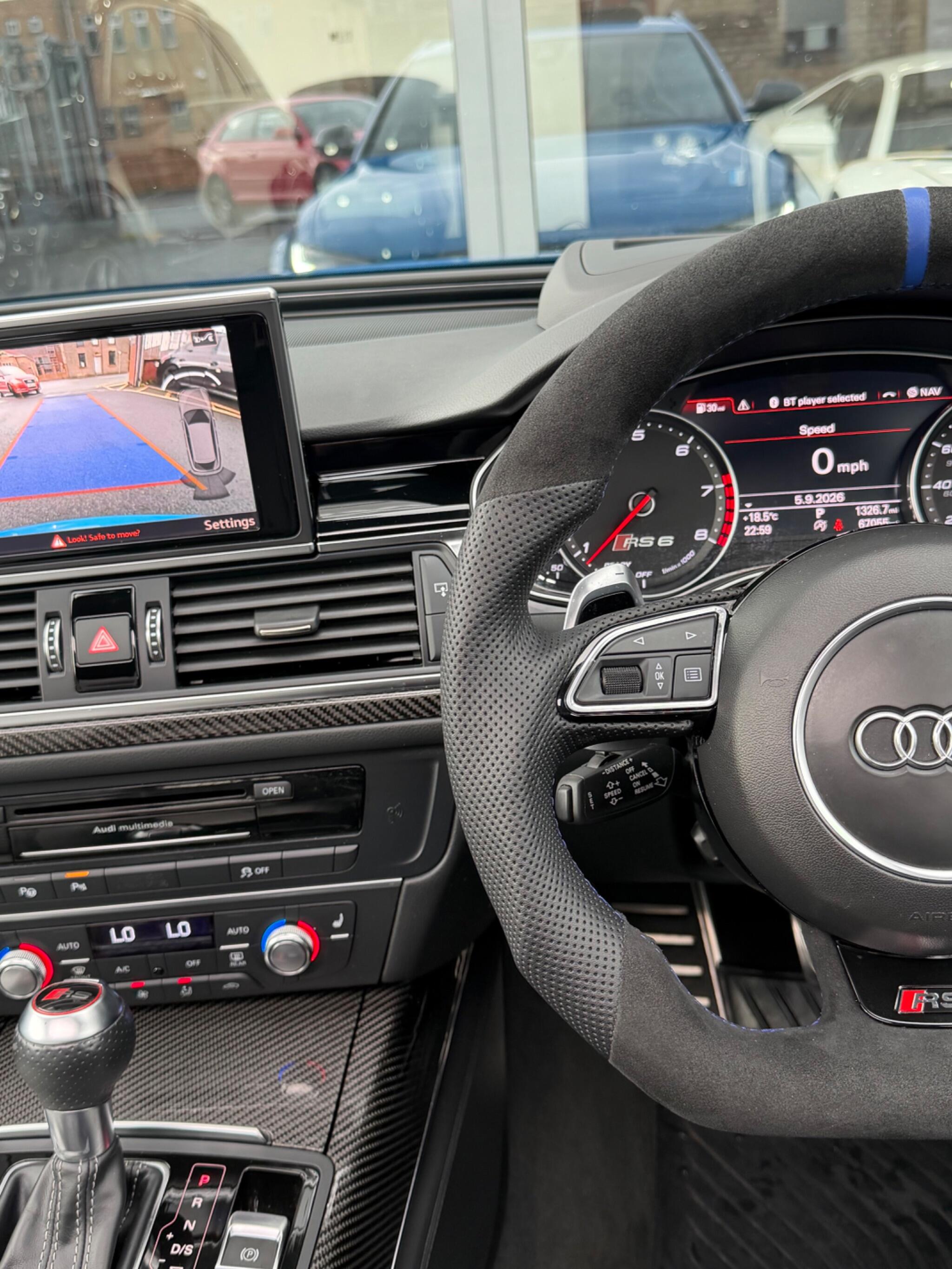 Audi RS6 Avant view 19
