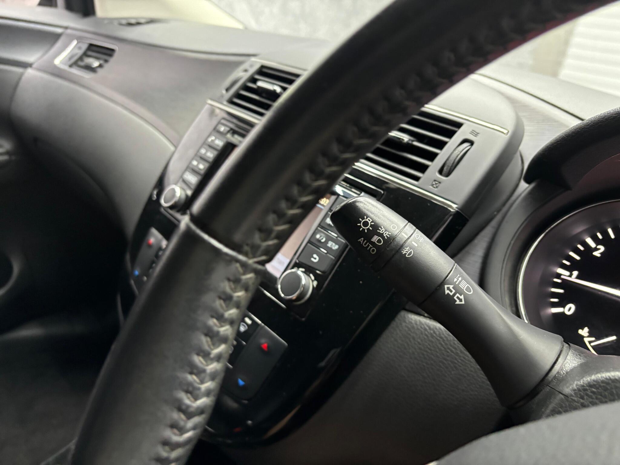 Nissan Pulsar view 9