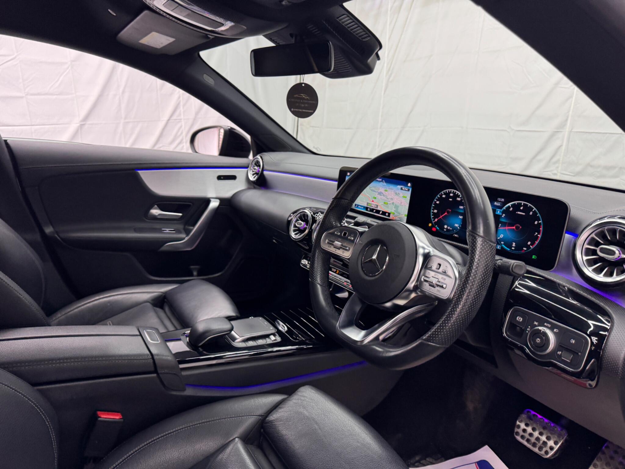 Mercedes-Benz Cla view 38