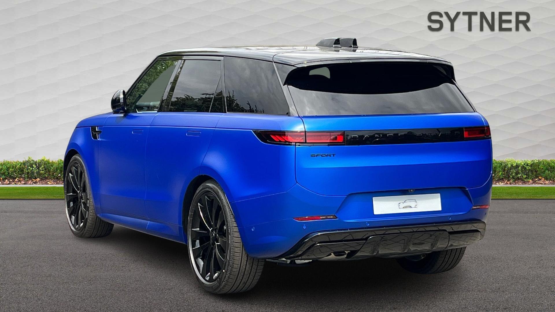 Land Rover Range Rover Sport view 2