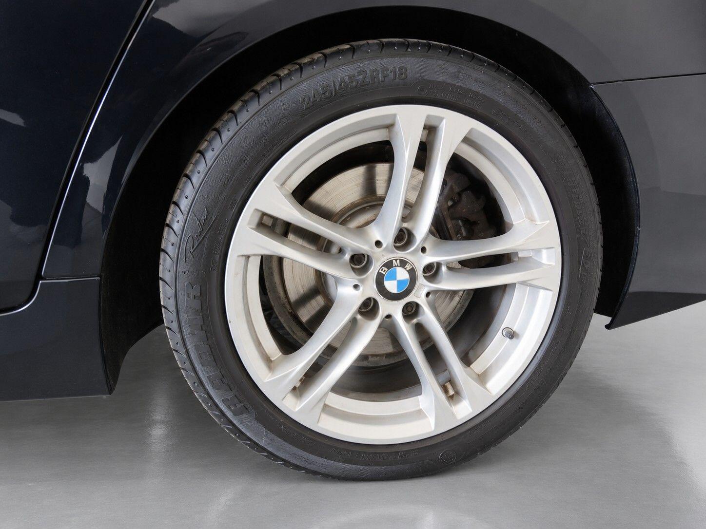 BMW 5 Series view 58