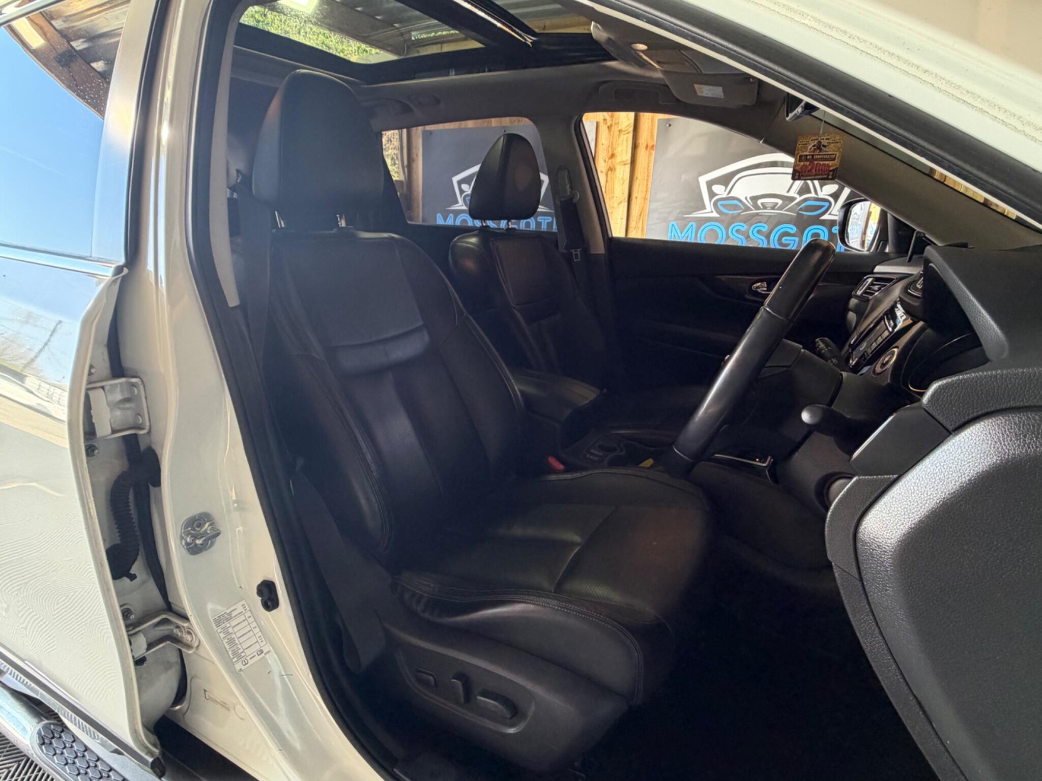 Nissan X-Trail view 16