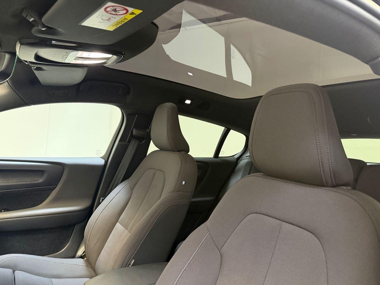Volvo C40 view 35