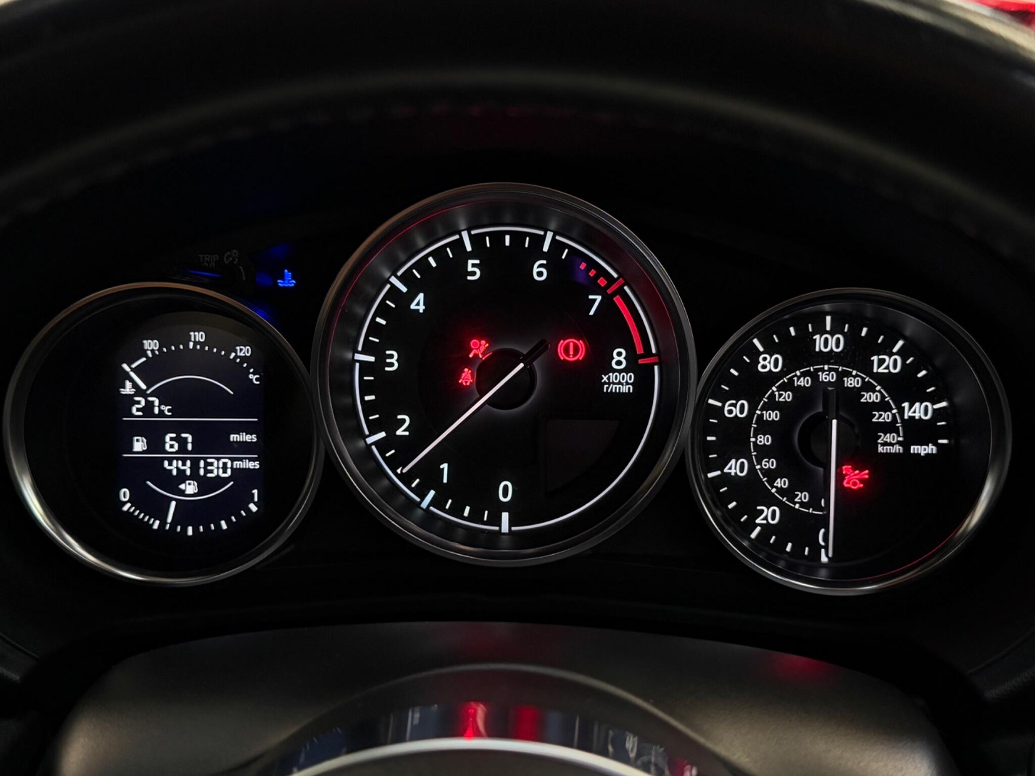 Mazda MX-5 view 16