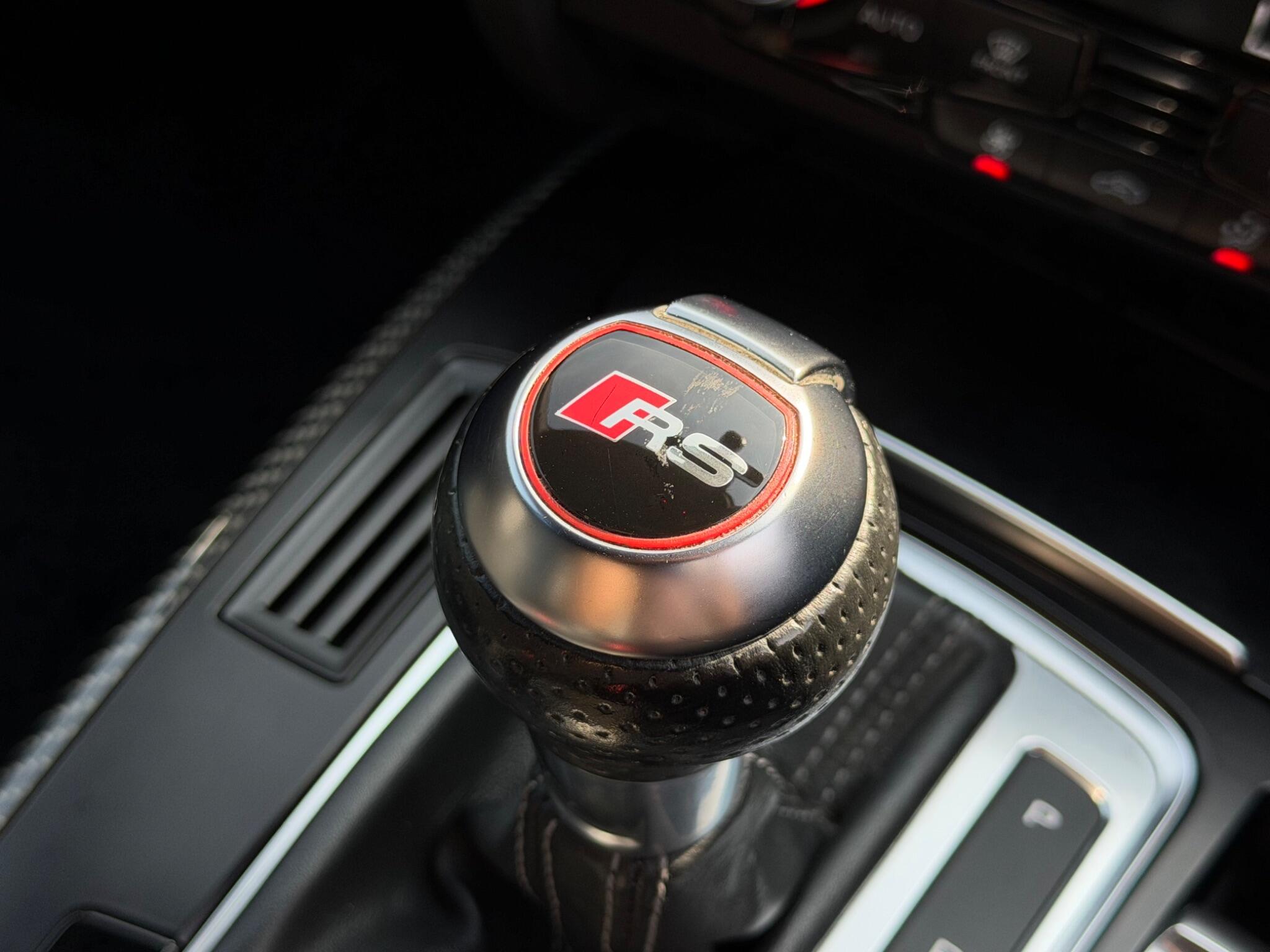 Audi RS4 view 44