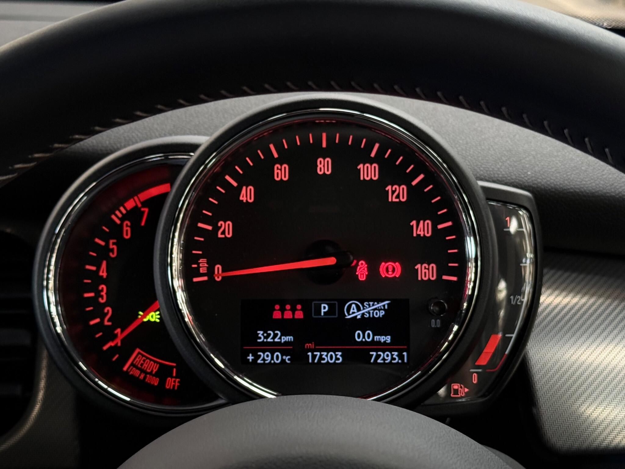 Mini Hatch view 15