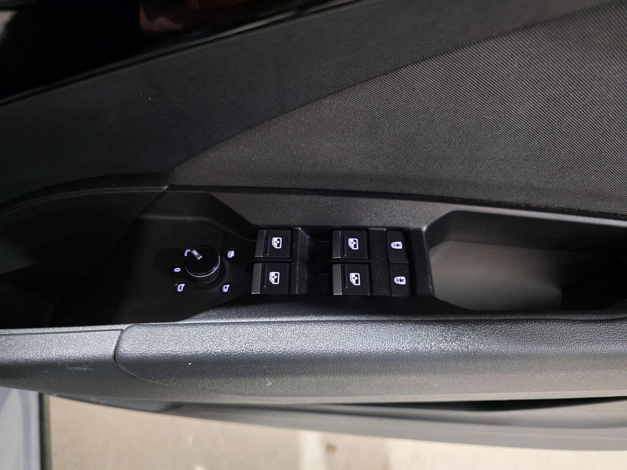 Audi Q4 E-Tron view 15
