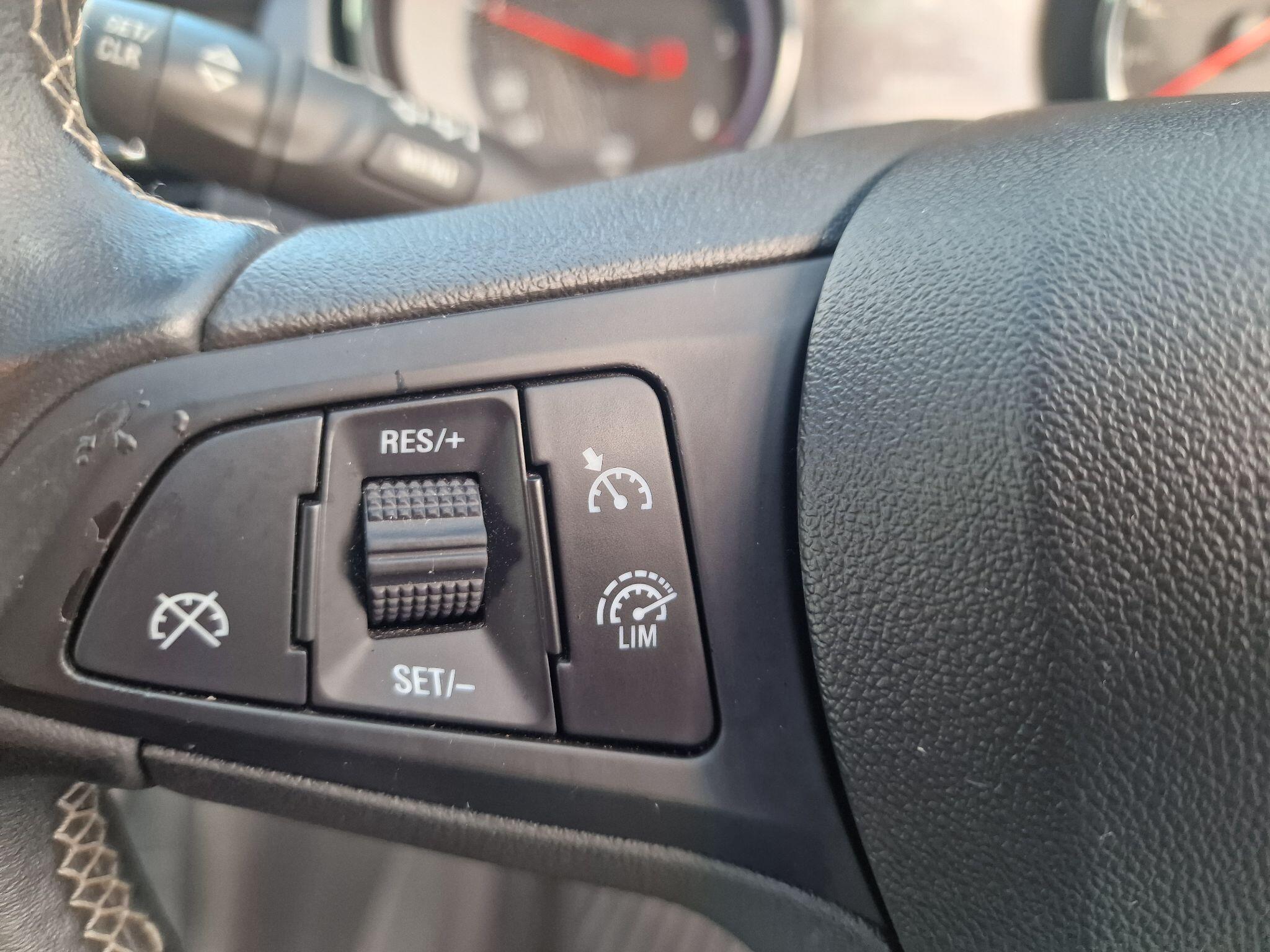 Vauxhall Astra view 27