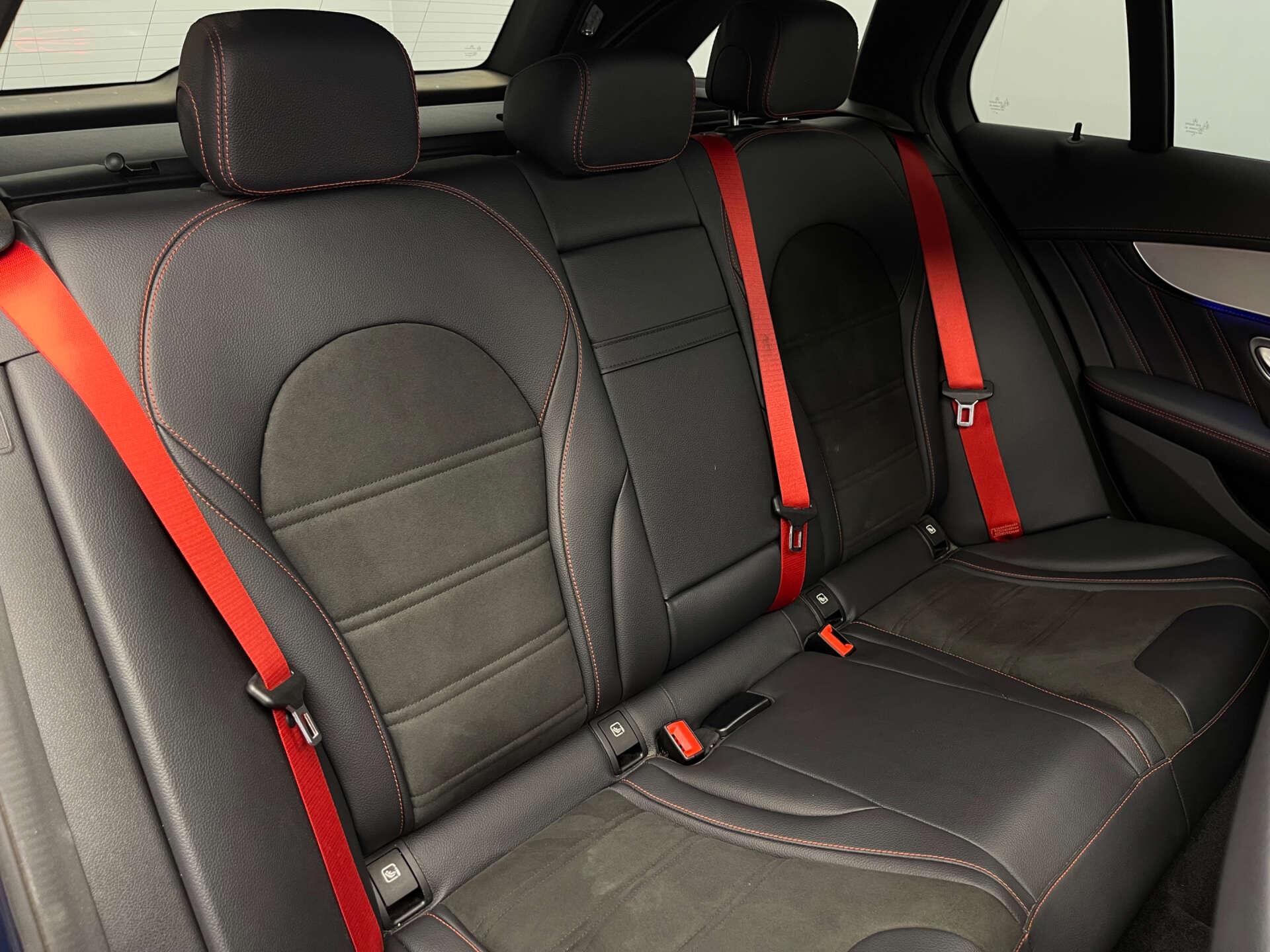 Mercedes-Benz C Class view 23
