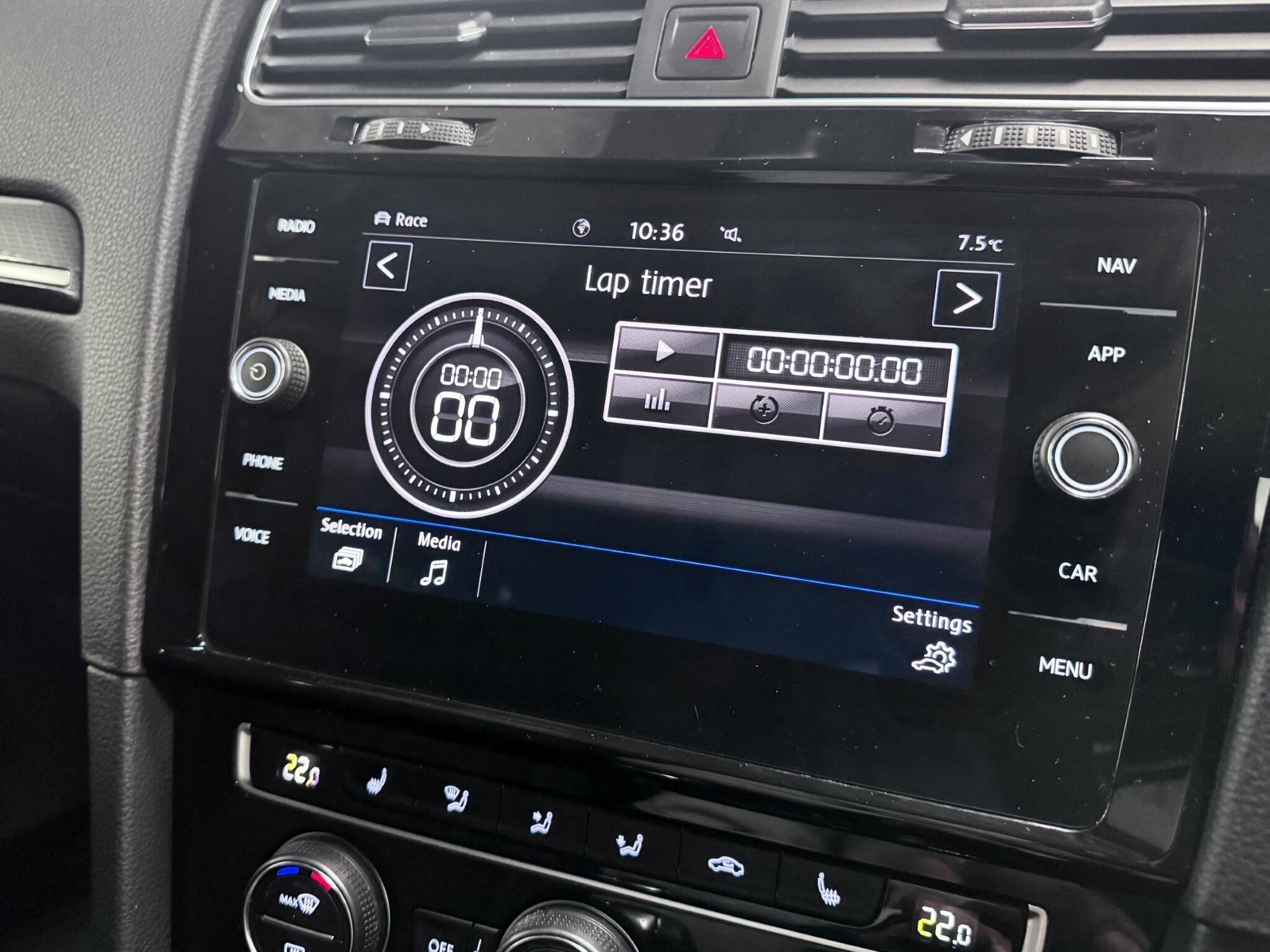 Volkswagen Golf view 40