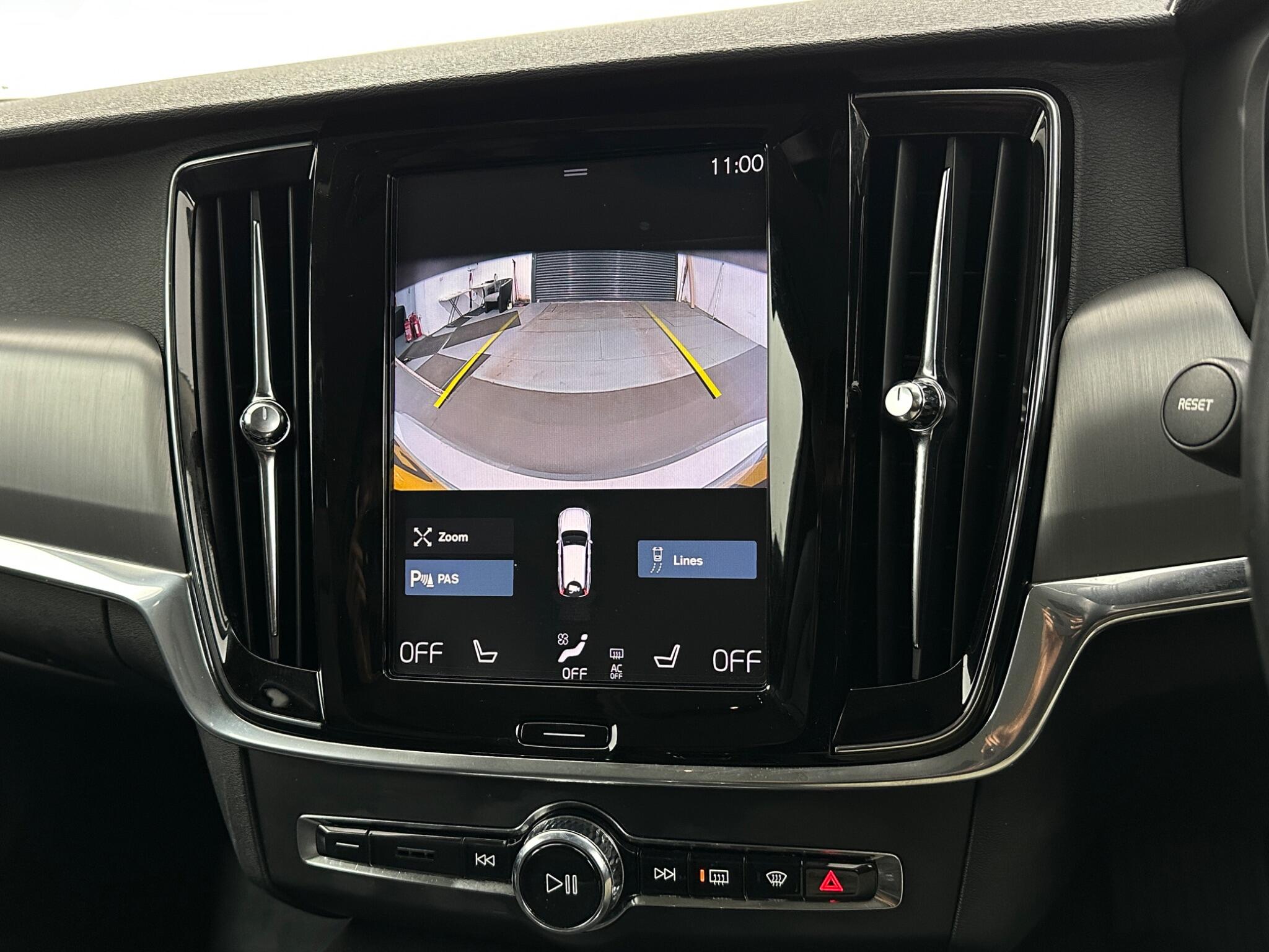 Volvo V90 view 23