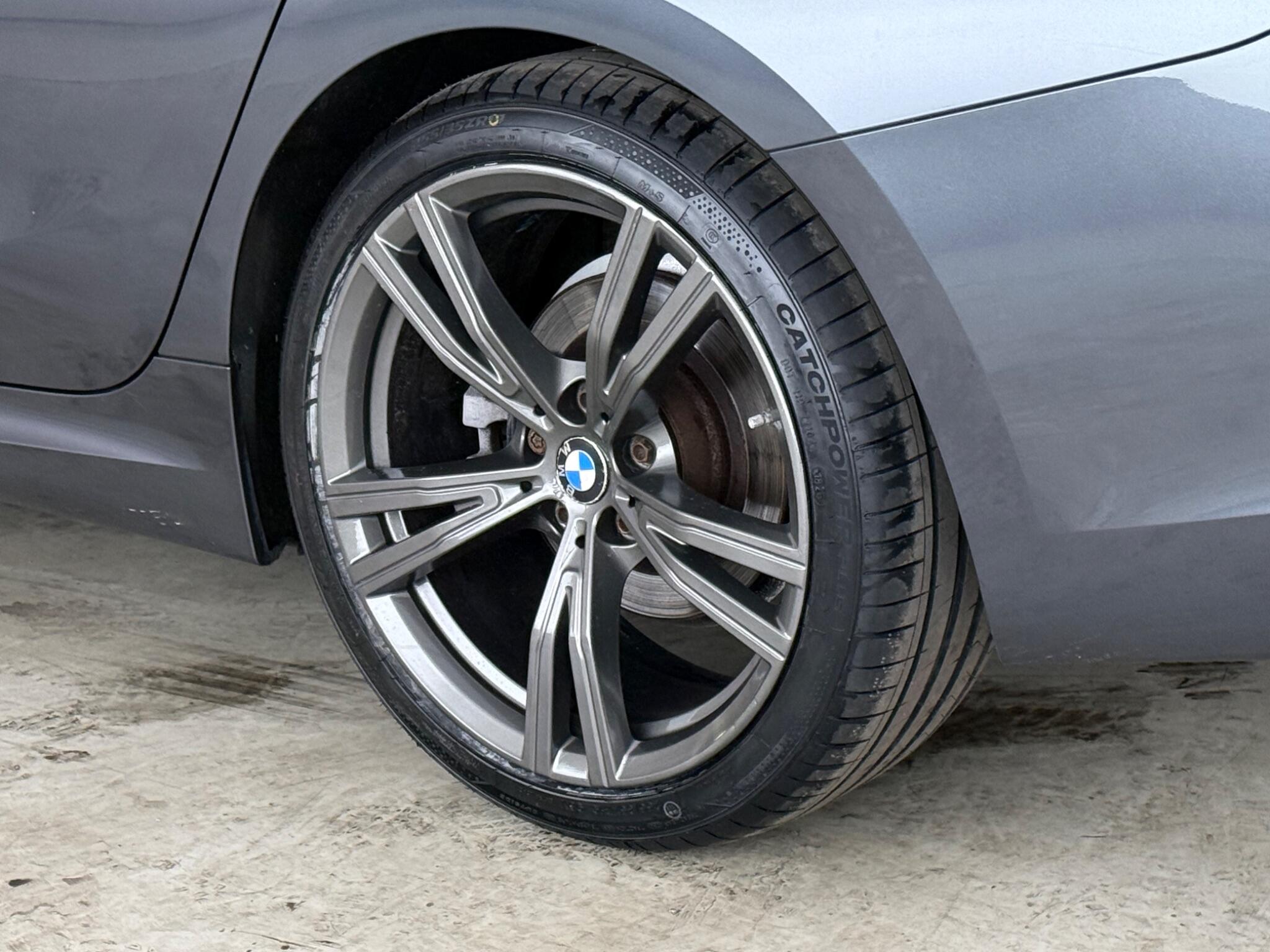 BMW 3 Series view 9