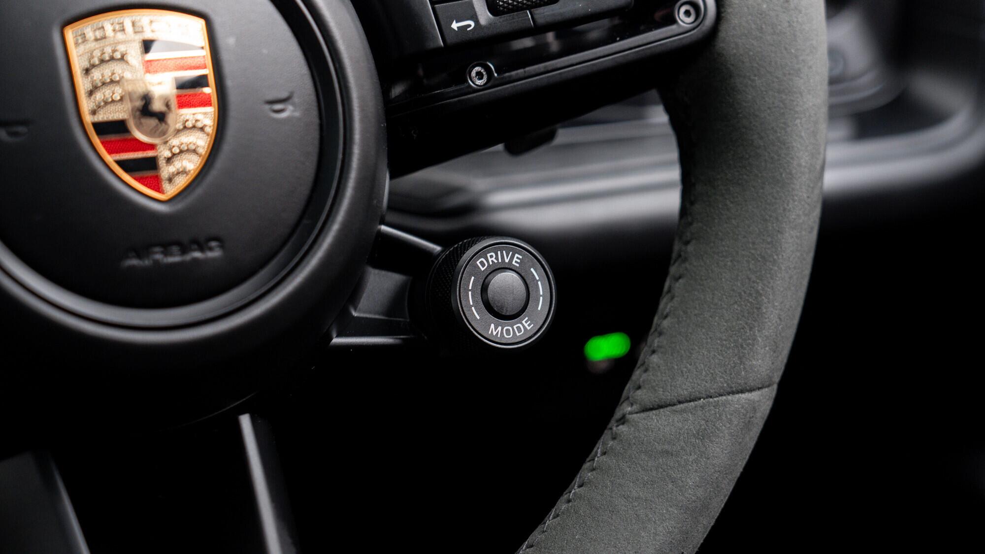 Porsche Cayenne view 23
