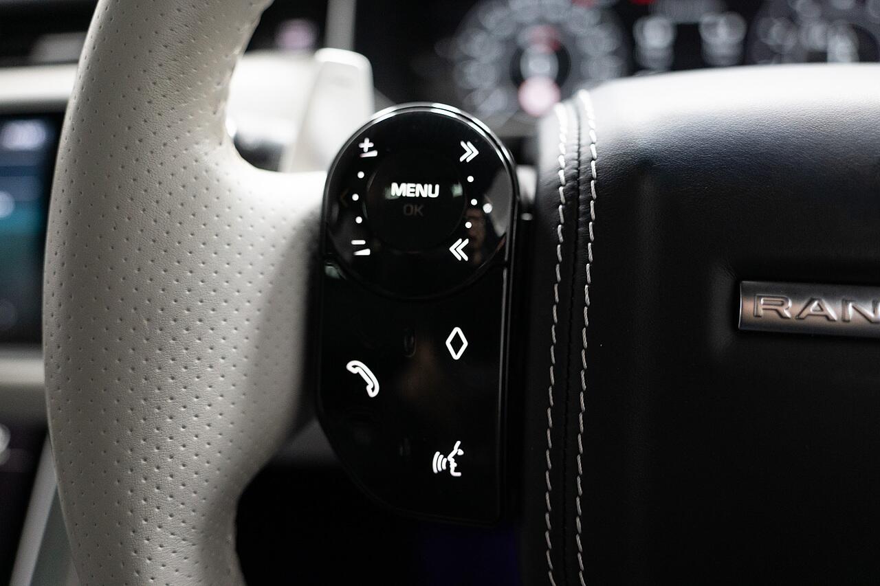 Land Rover Range Rover Sport view 5
