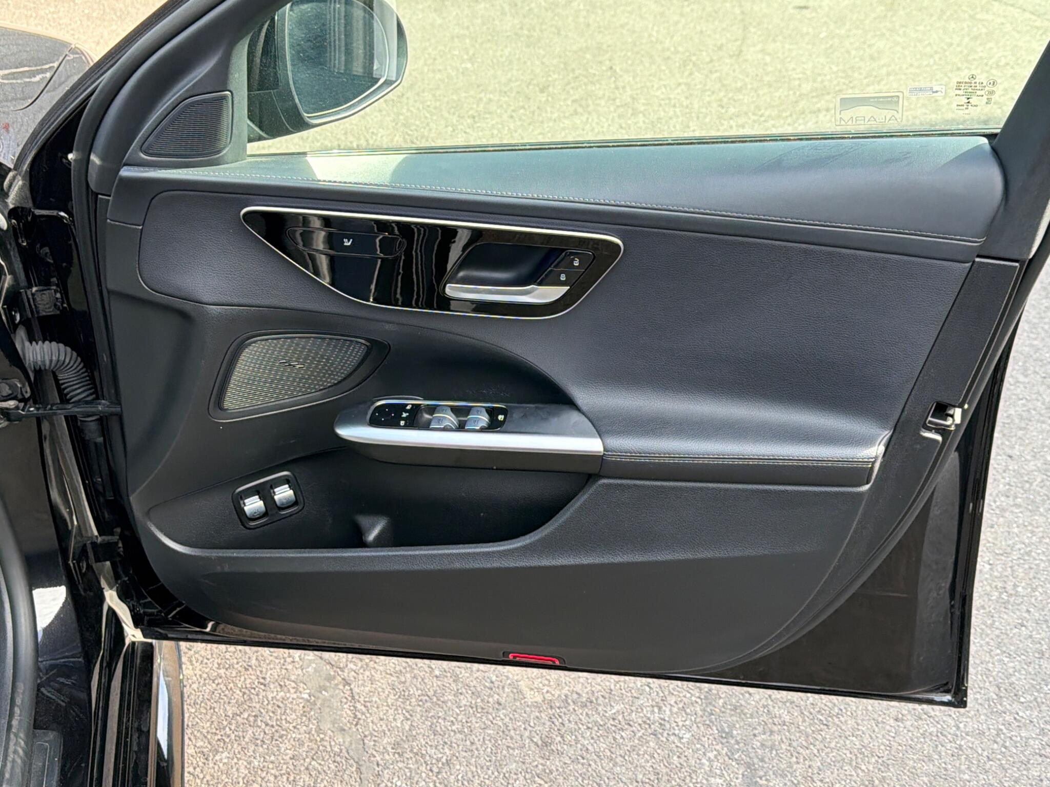 Mercedes-Benz C-Class view 10