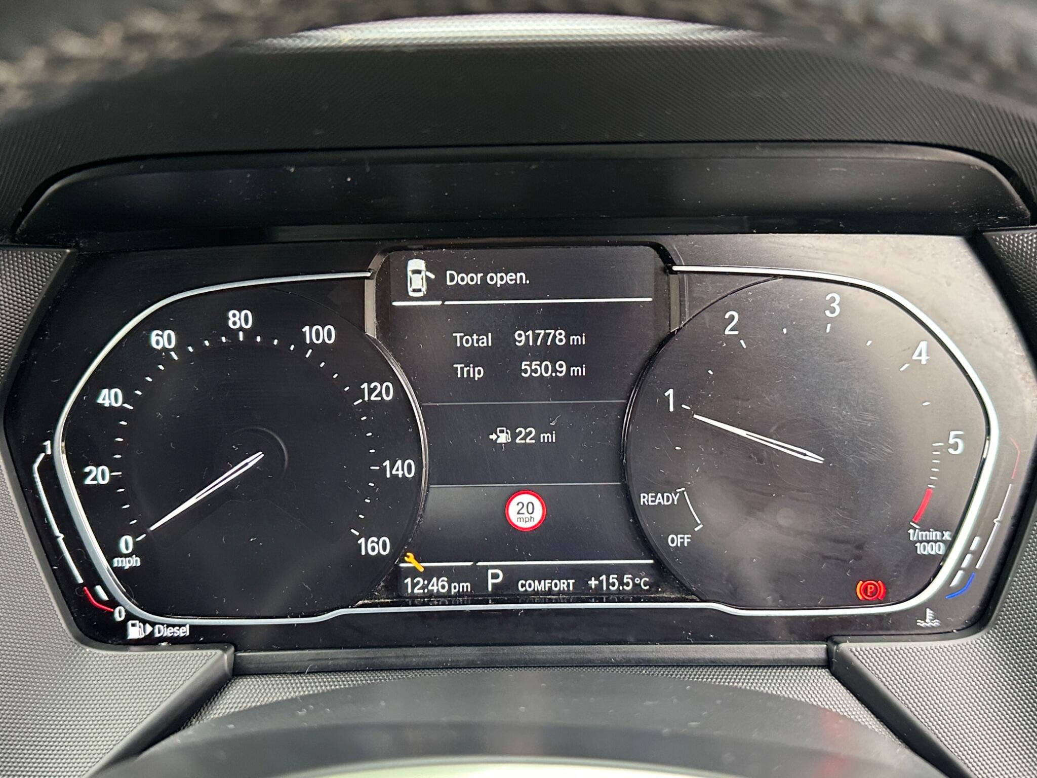 BMW 1 Series view 28