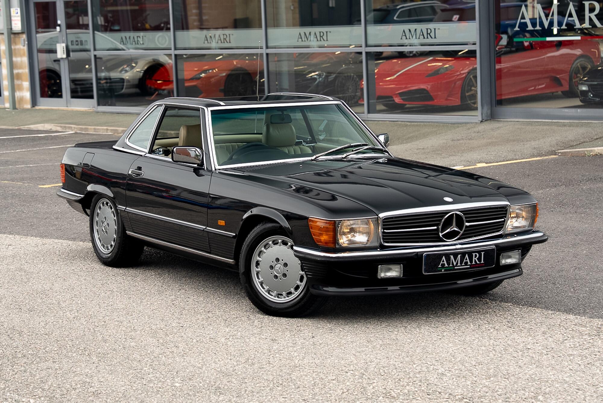 Mercedes-Benz 500 SL view 71
