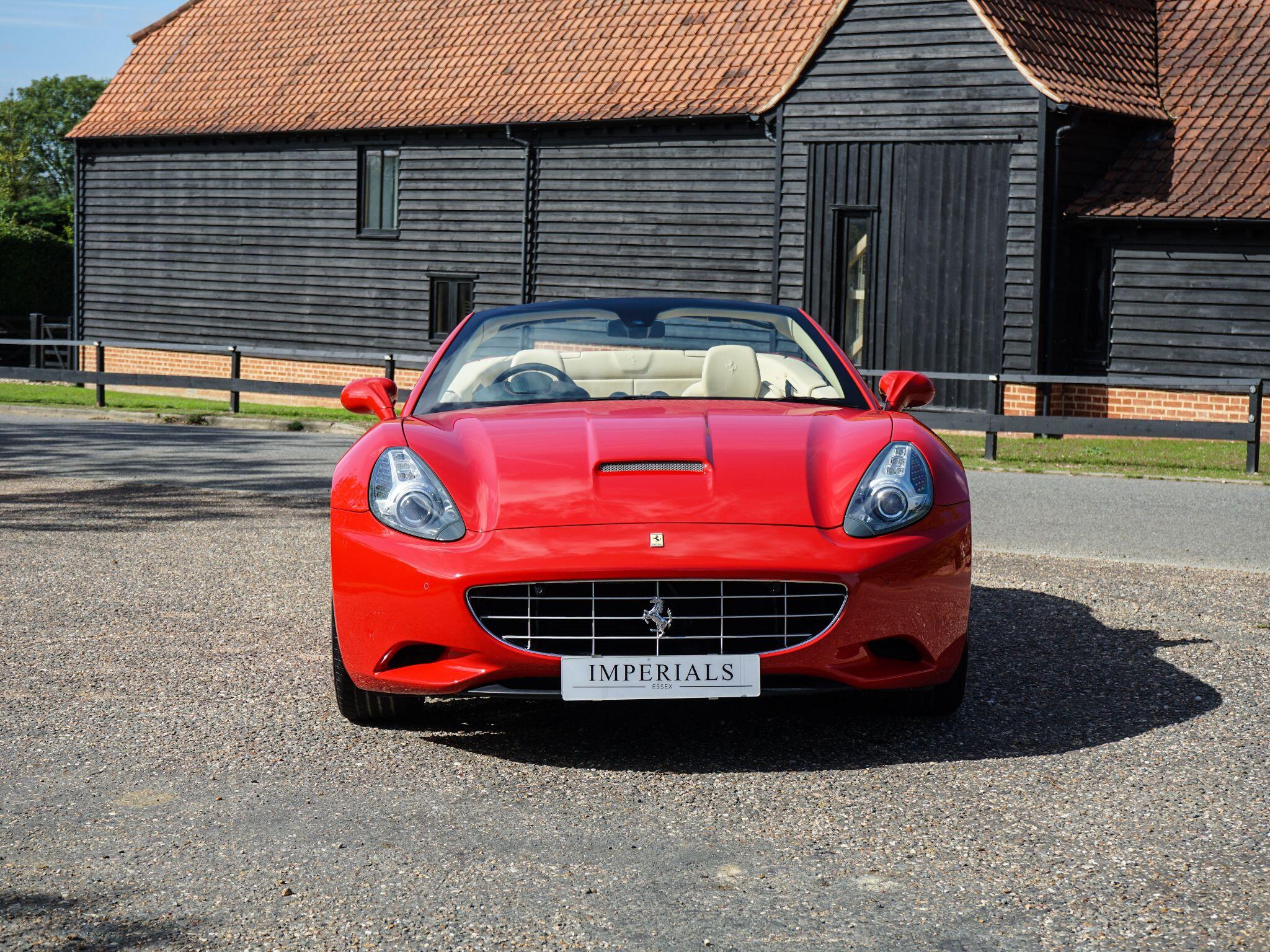 Ferrari California view 10