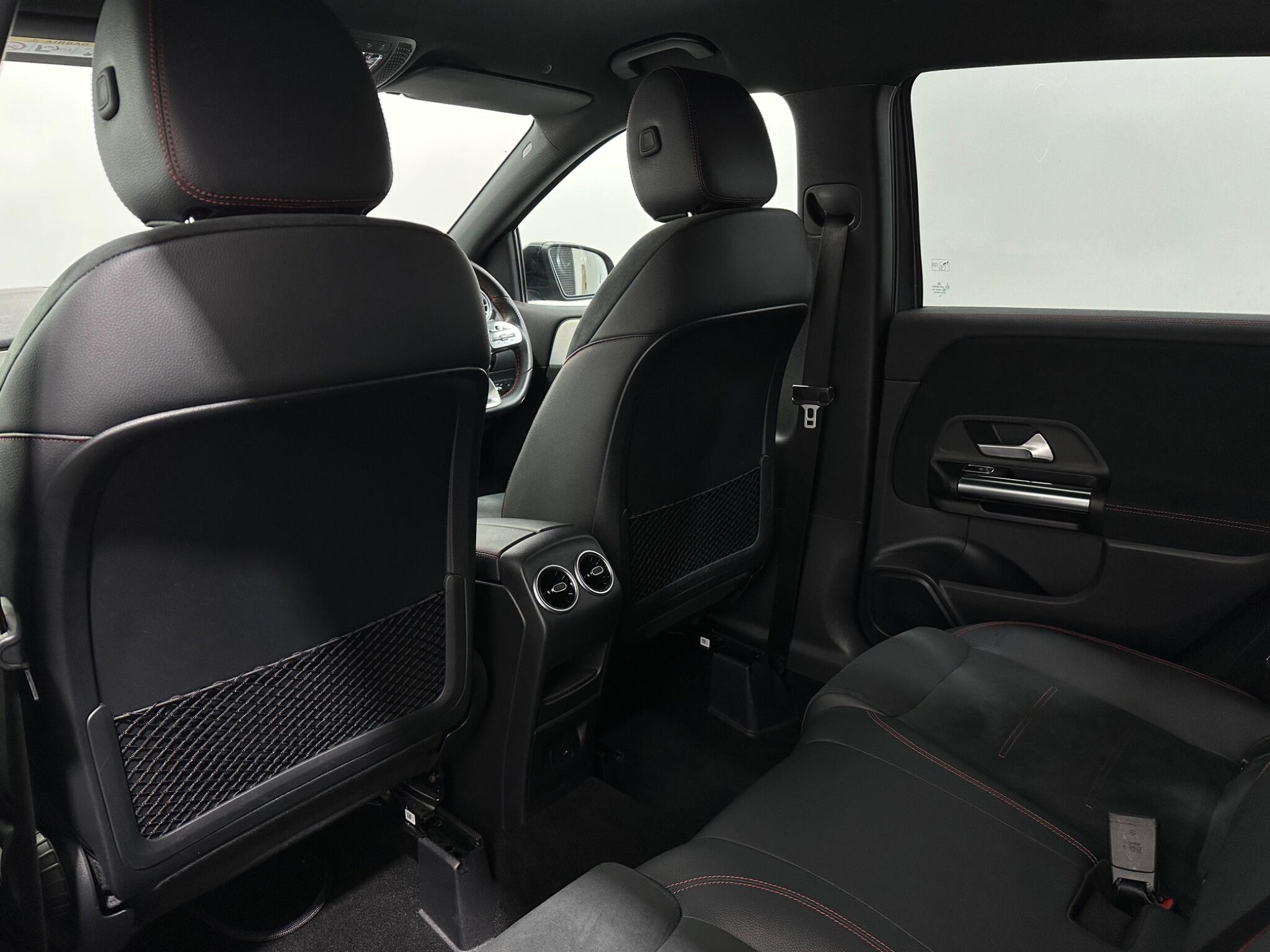 Mercedes-Benz B-Class view 40