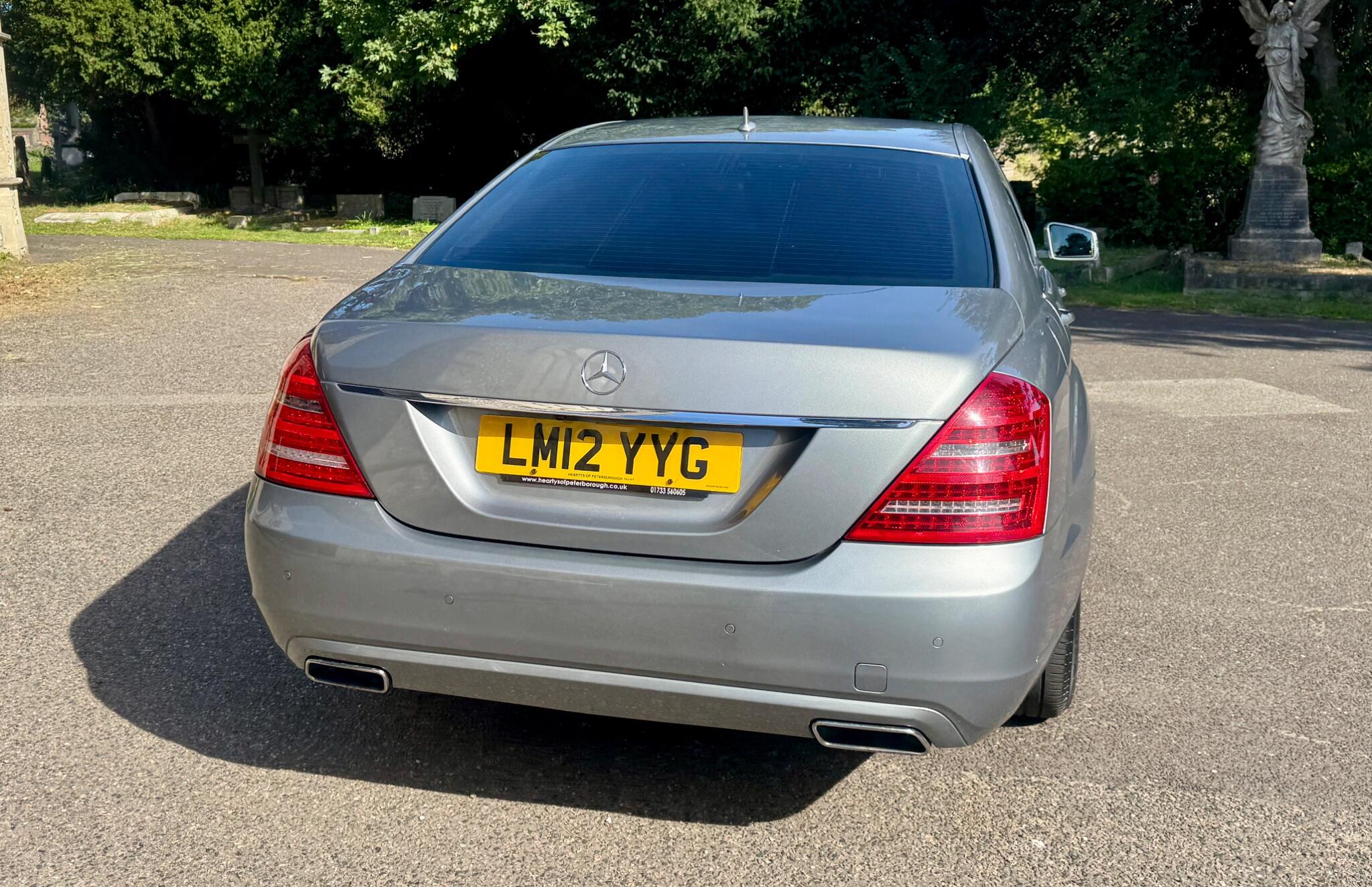 Mercedes-Benz S-Class view 4