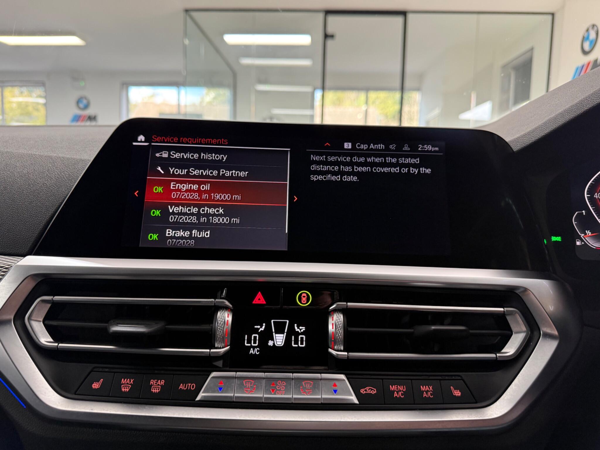 BMW 3 Series view 14