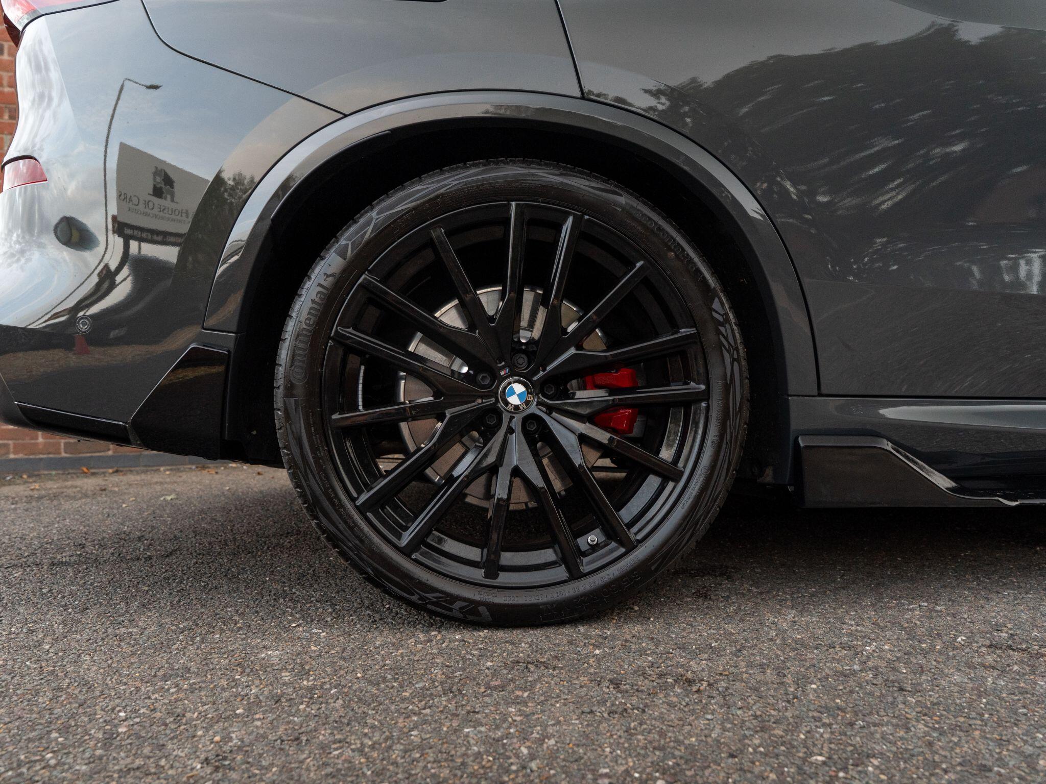BMW X5 view 29