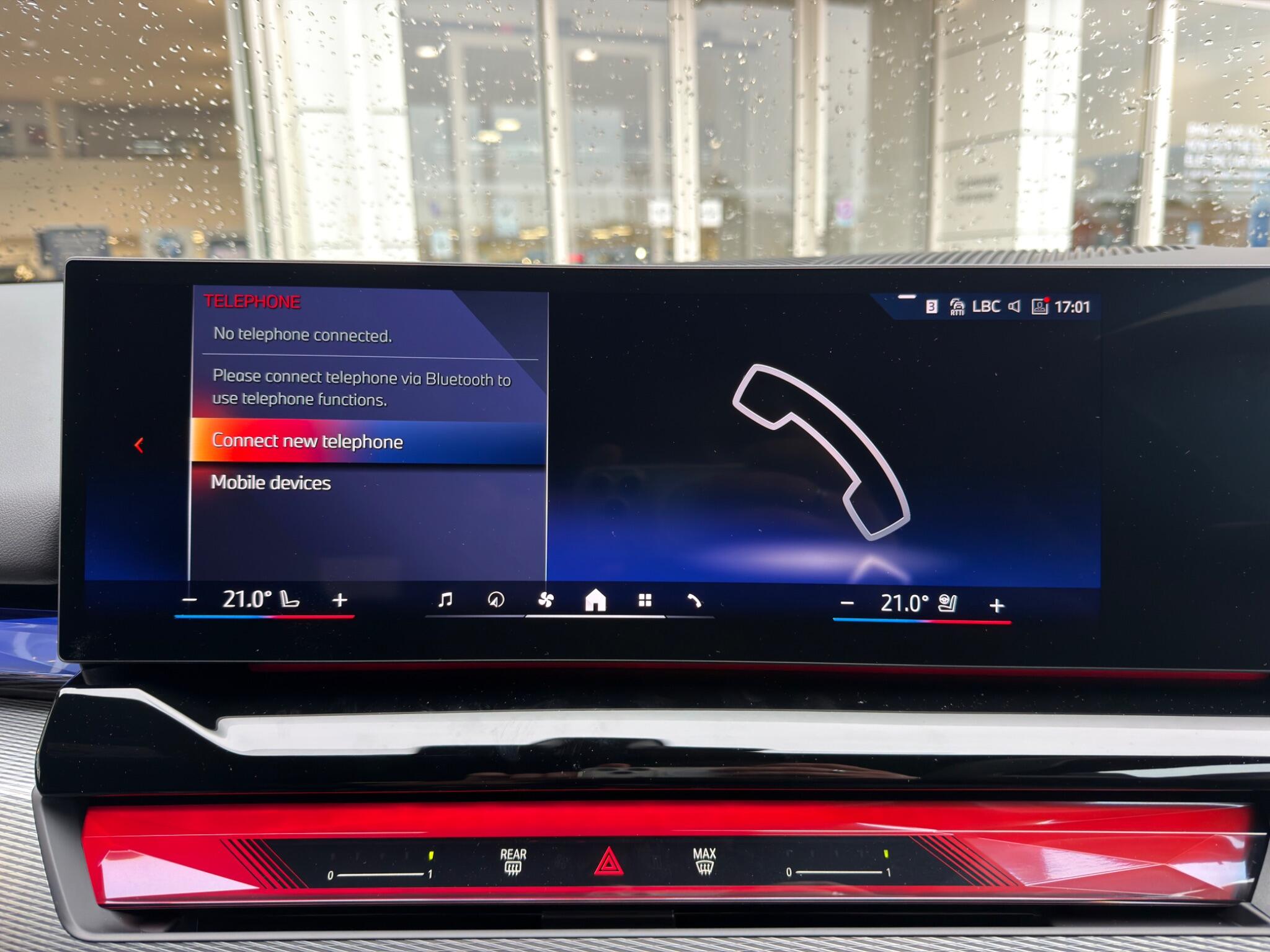 BMW 5 Series view 22