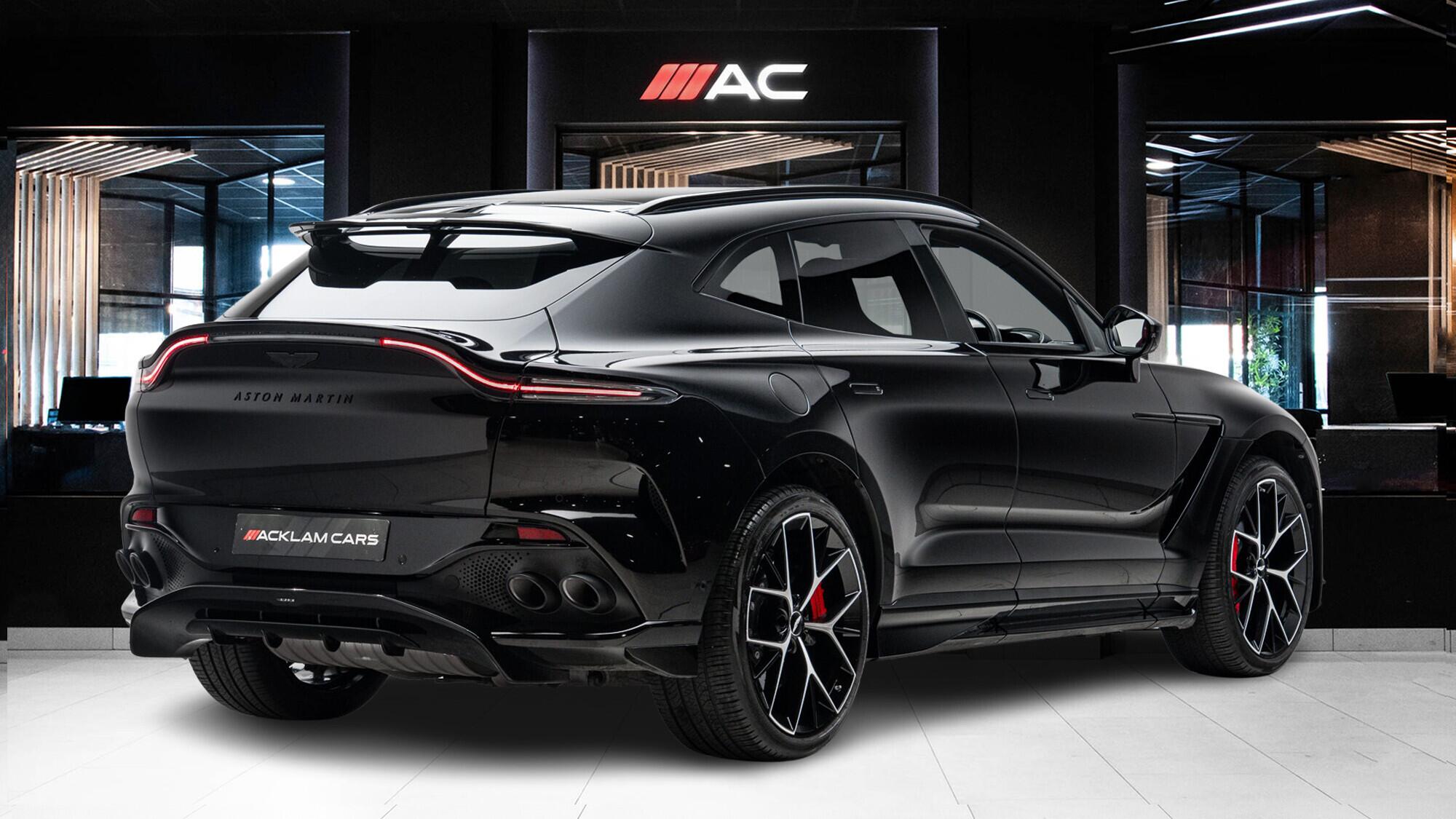 Aston Martin DBX view 4