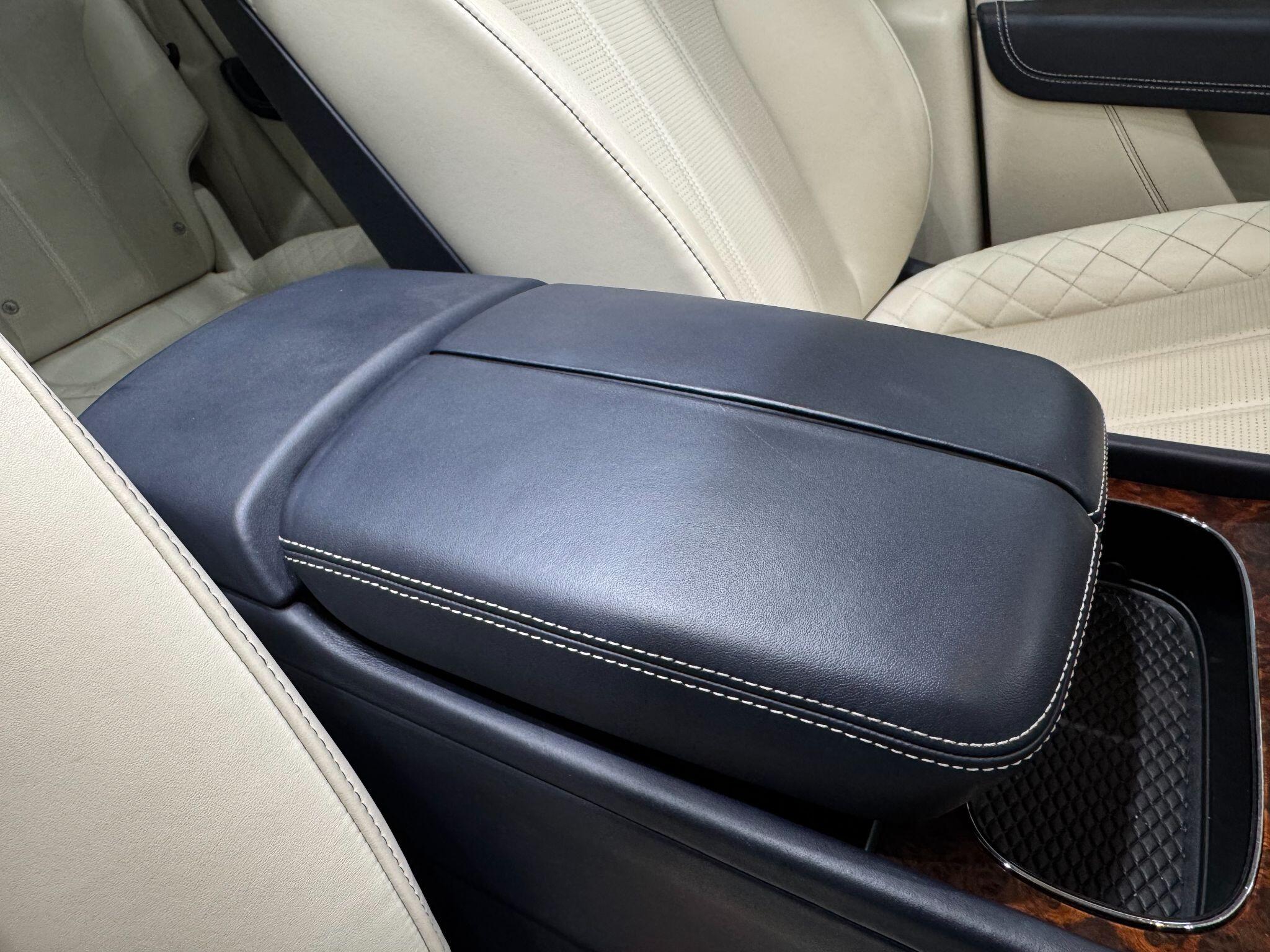 Bentley Bentayga view 42