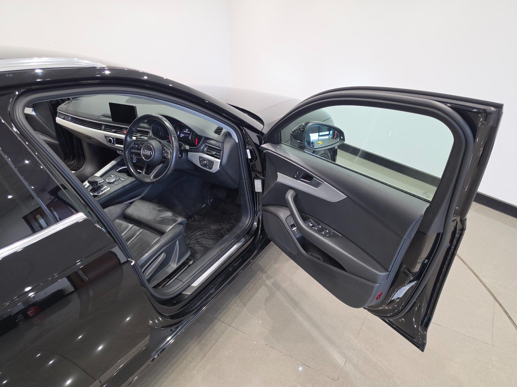 Audi A4 view 49