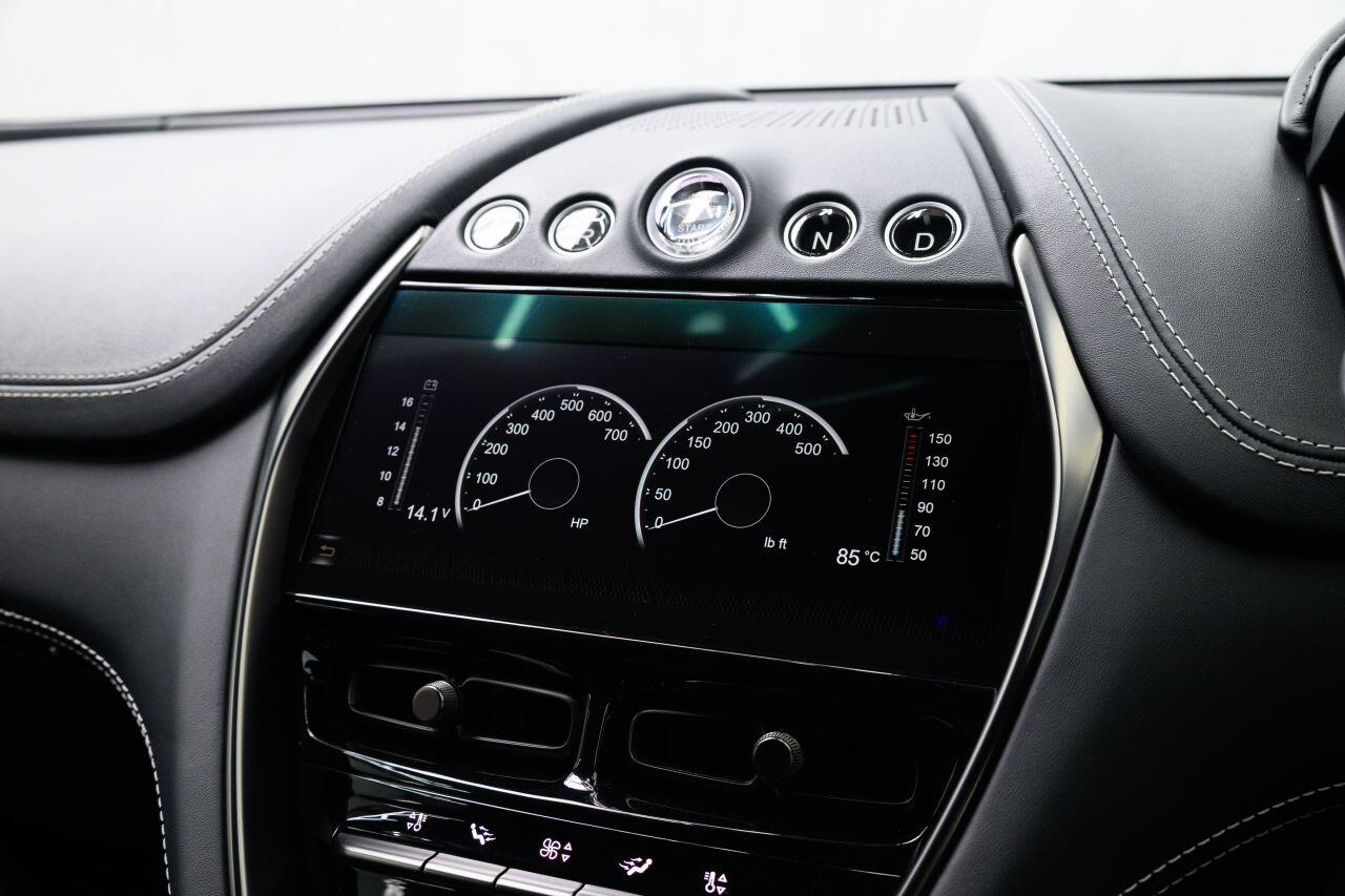 Aston Martin DBX view 56
